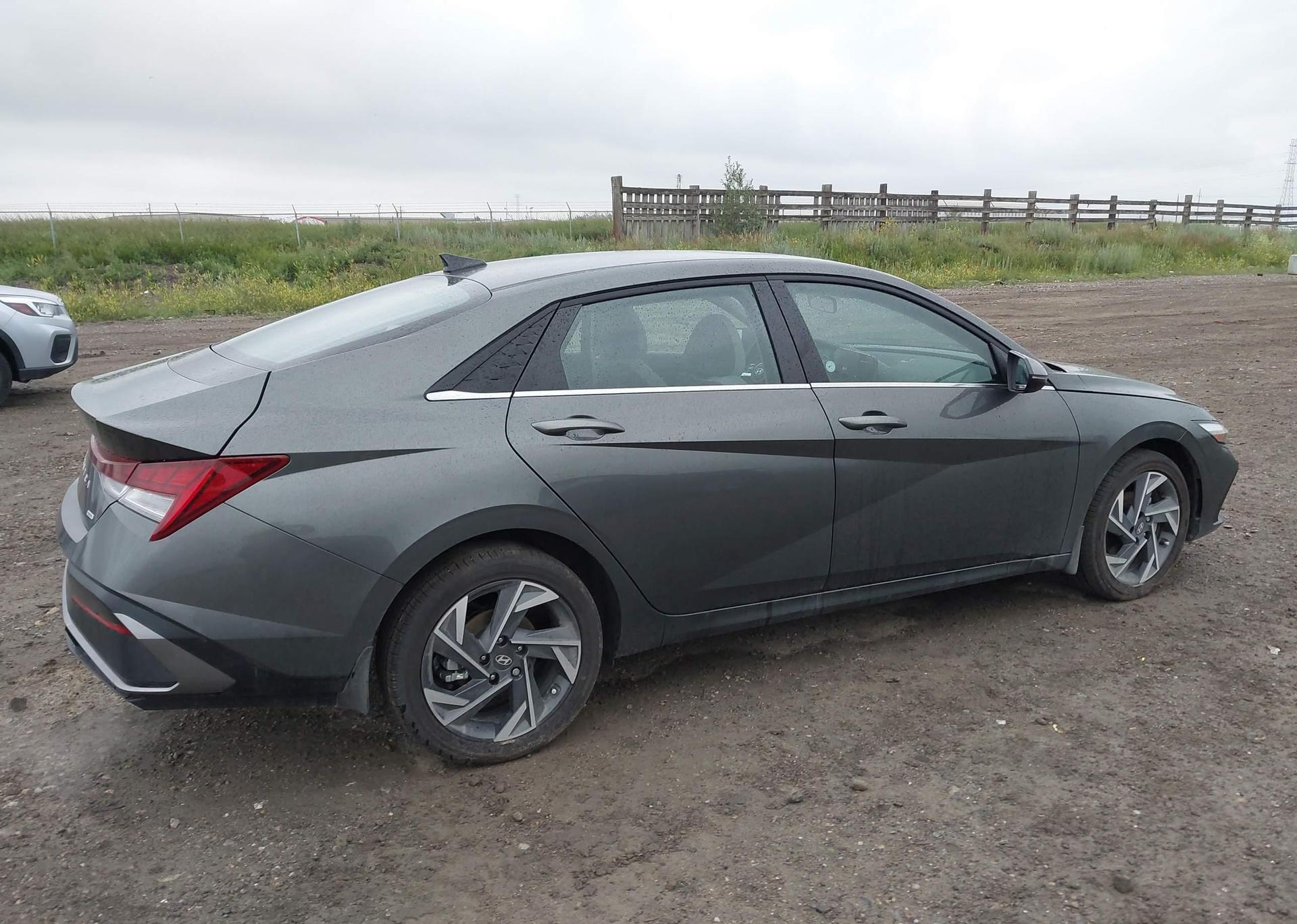 2025 HYUNDAI ELANTRA HYBRID LUXURY W