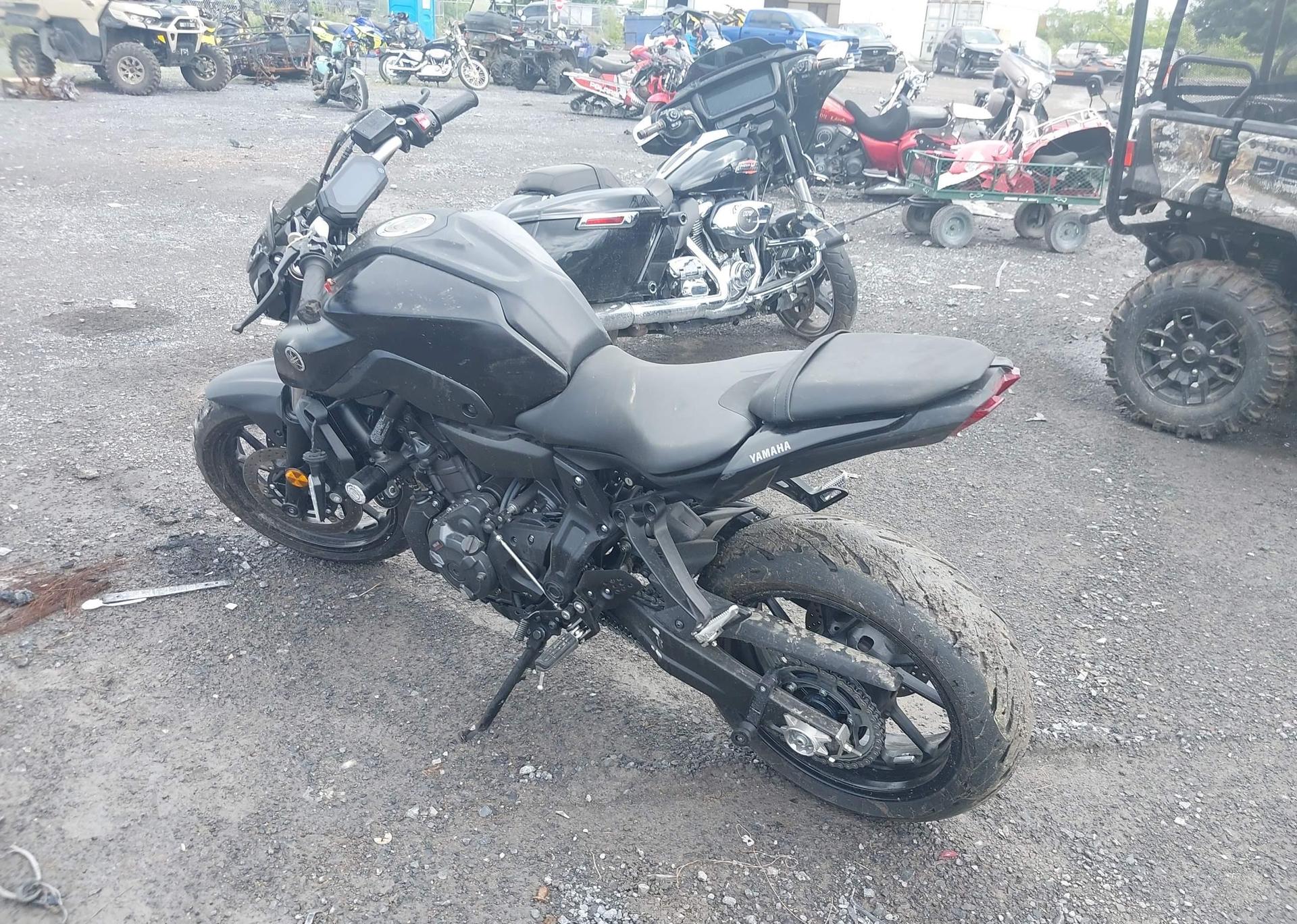 2022 YAMAHA MT07