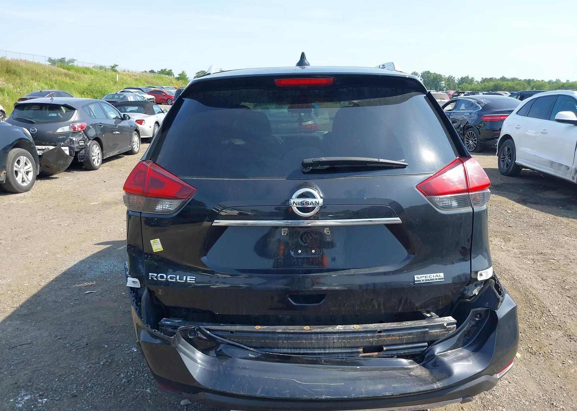 2019 NISSAN ROGUE S