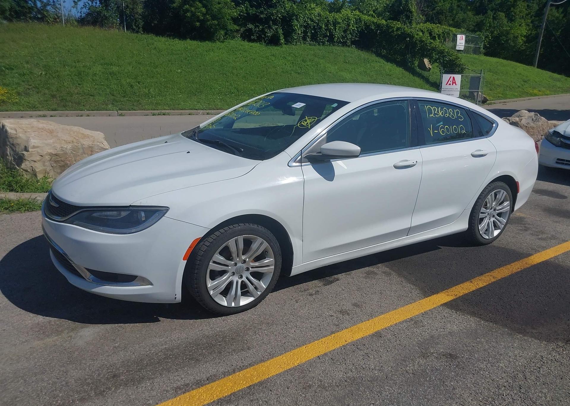 2015 CHRYSLER 200 LIMITED