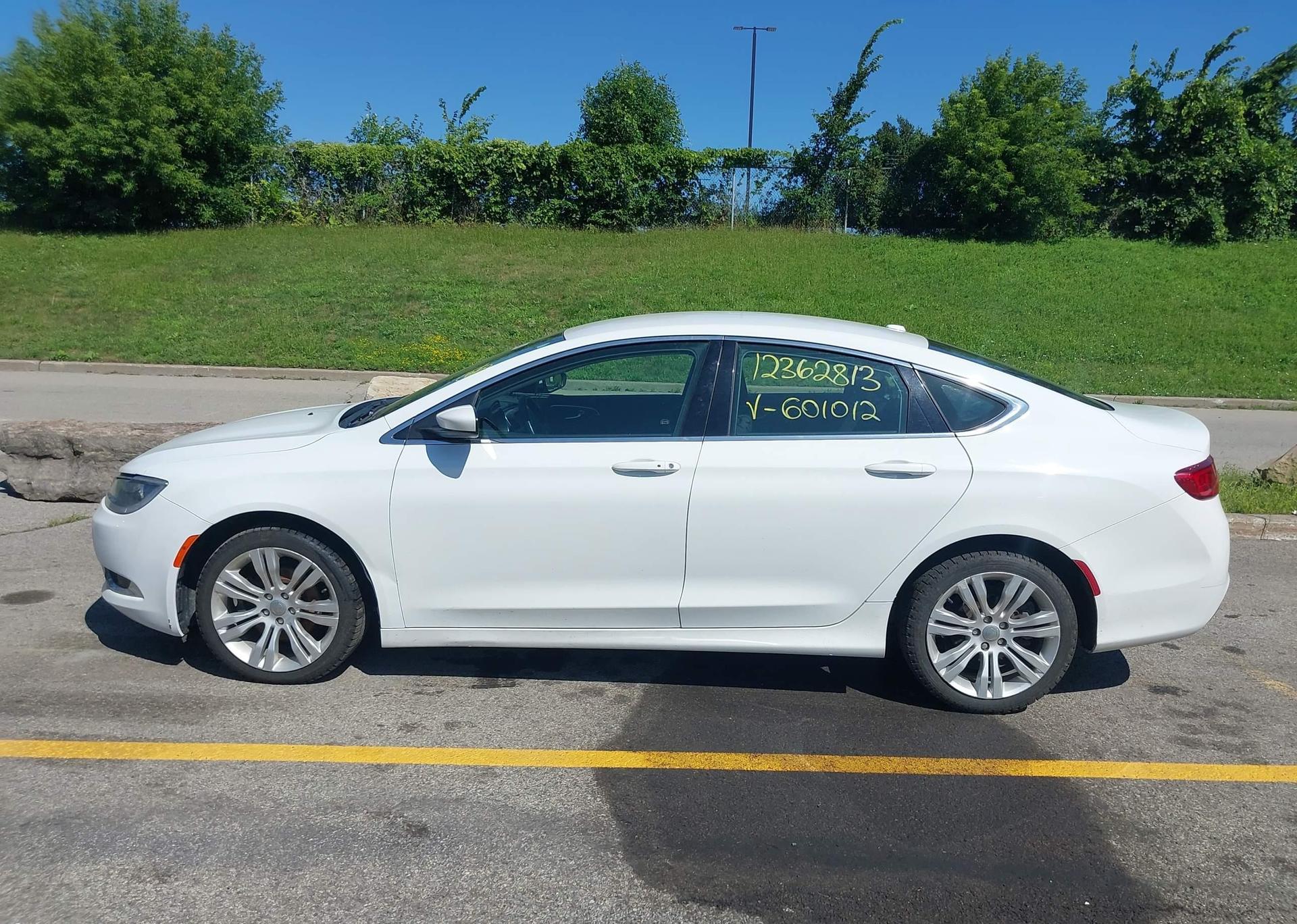 2015 CHRYSLER 200 LIMITED