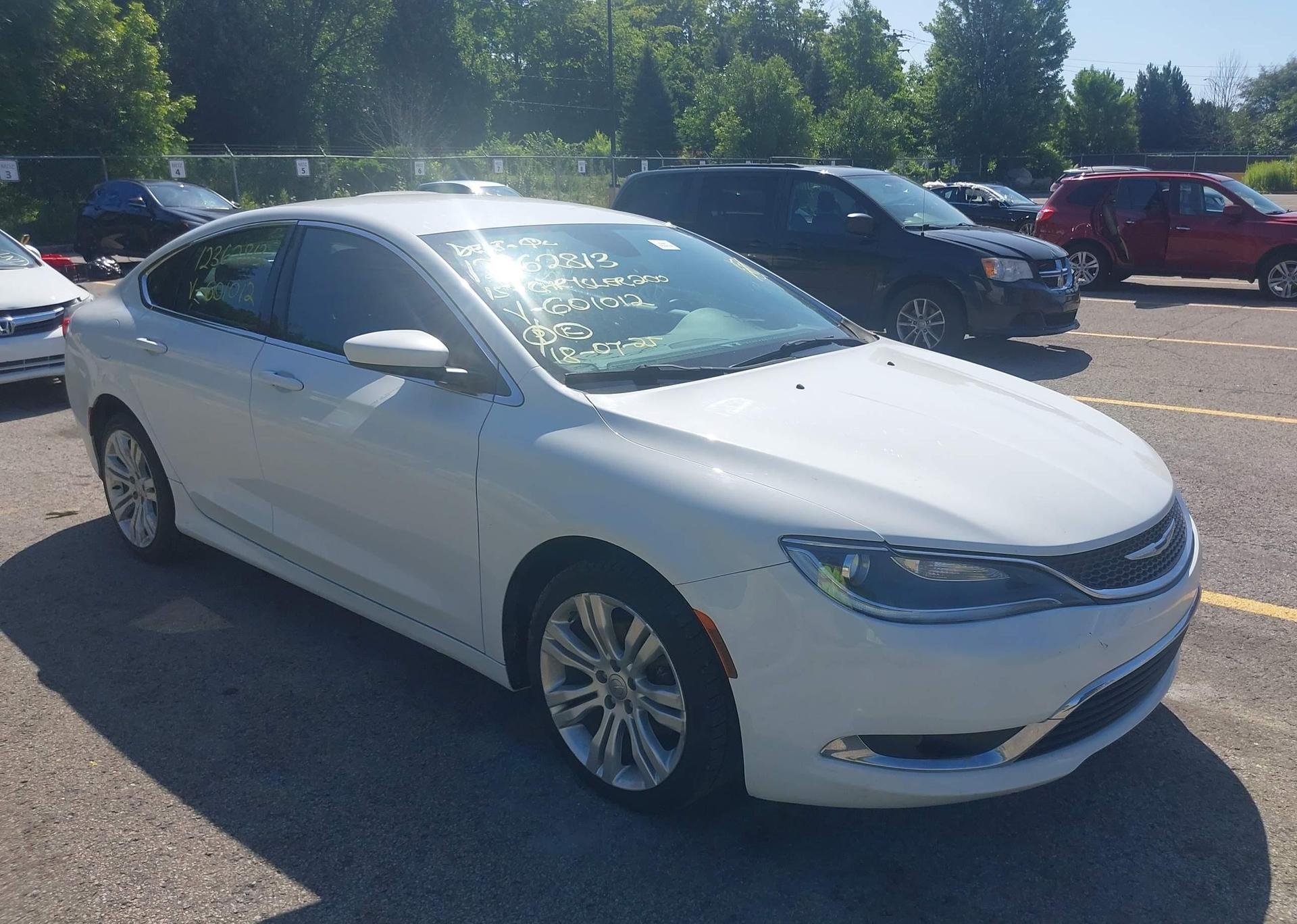 2015 CHRYSLER 200 LIMITED