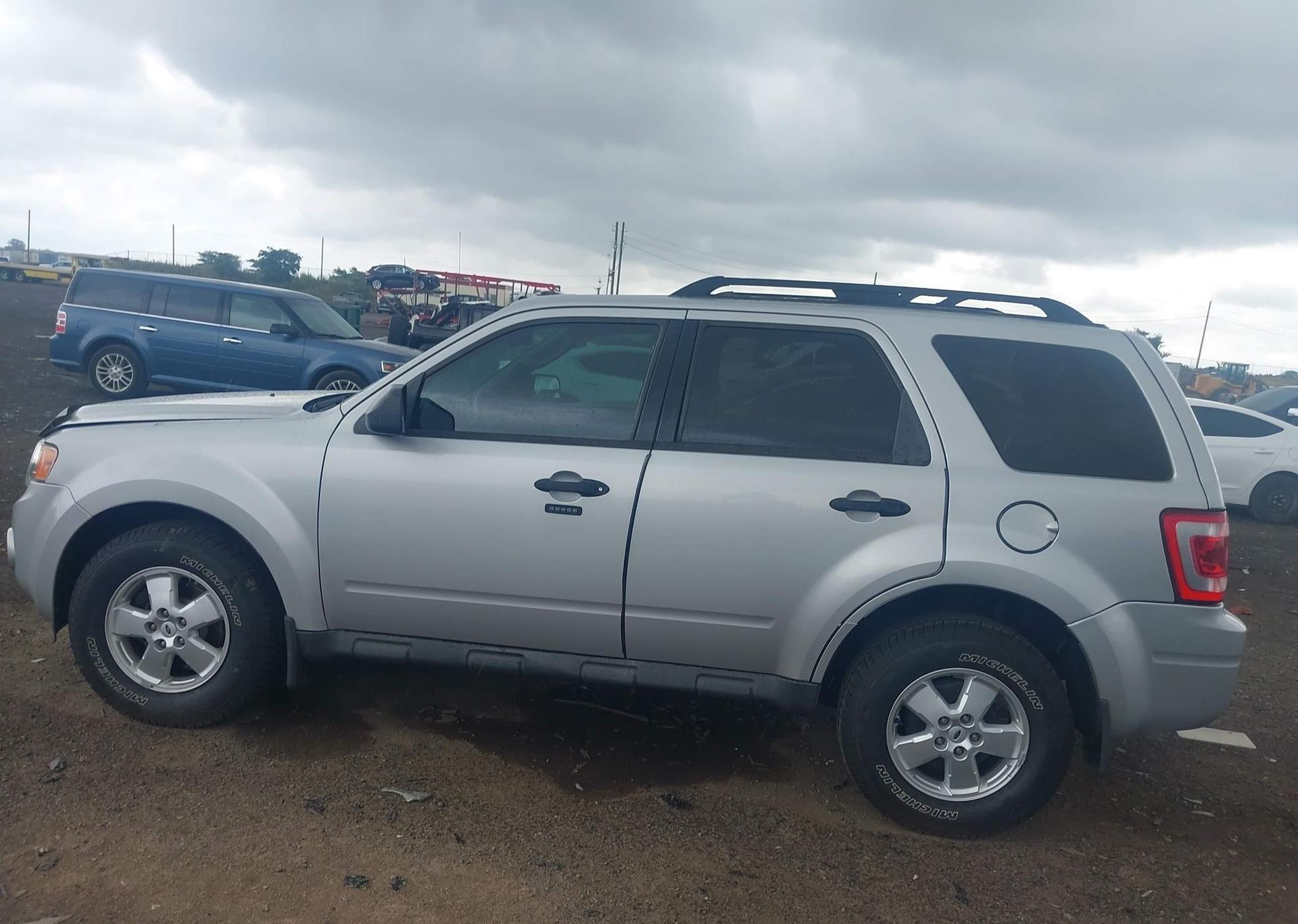 2009 FORD ESCAPE XLT