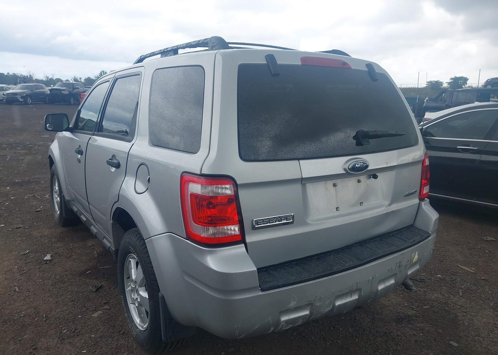 2009 FORD ESCAPE XLT