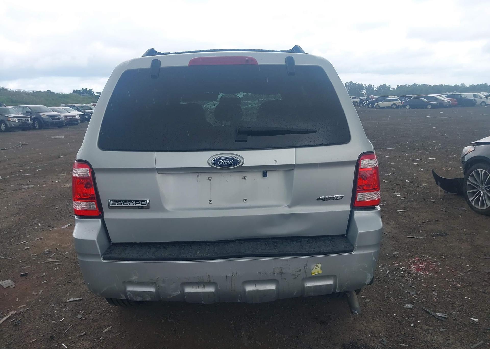 2009 FORD ESCAPE XLT