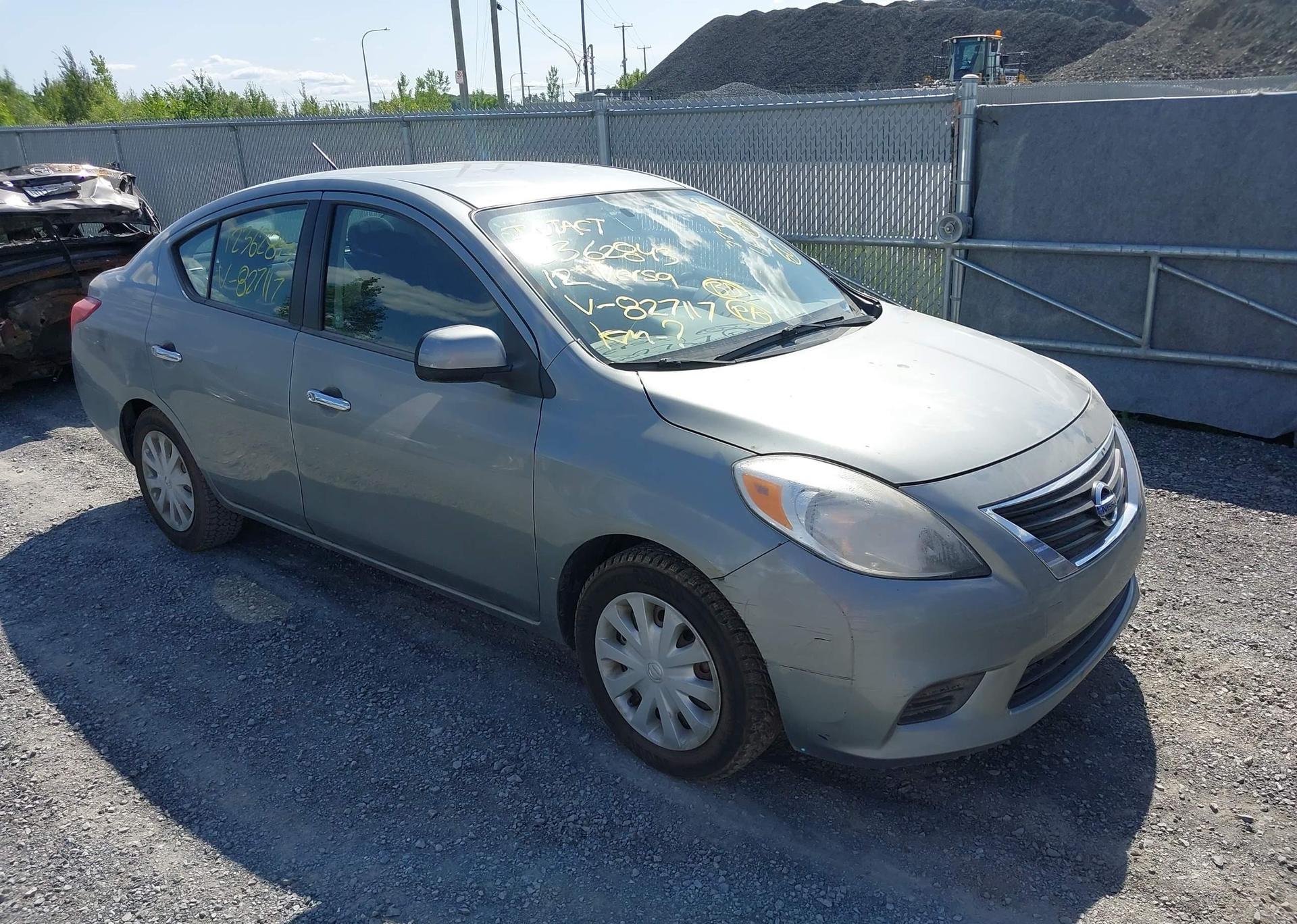 2012 NISSAN VERSA