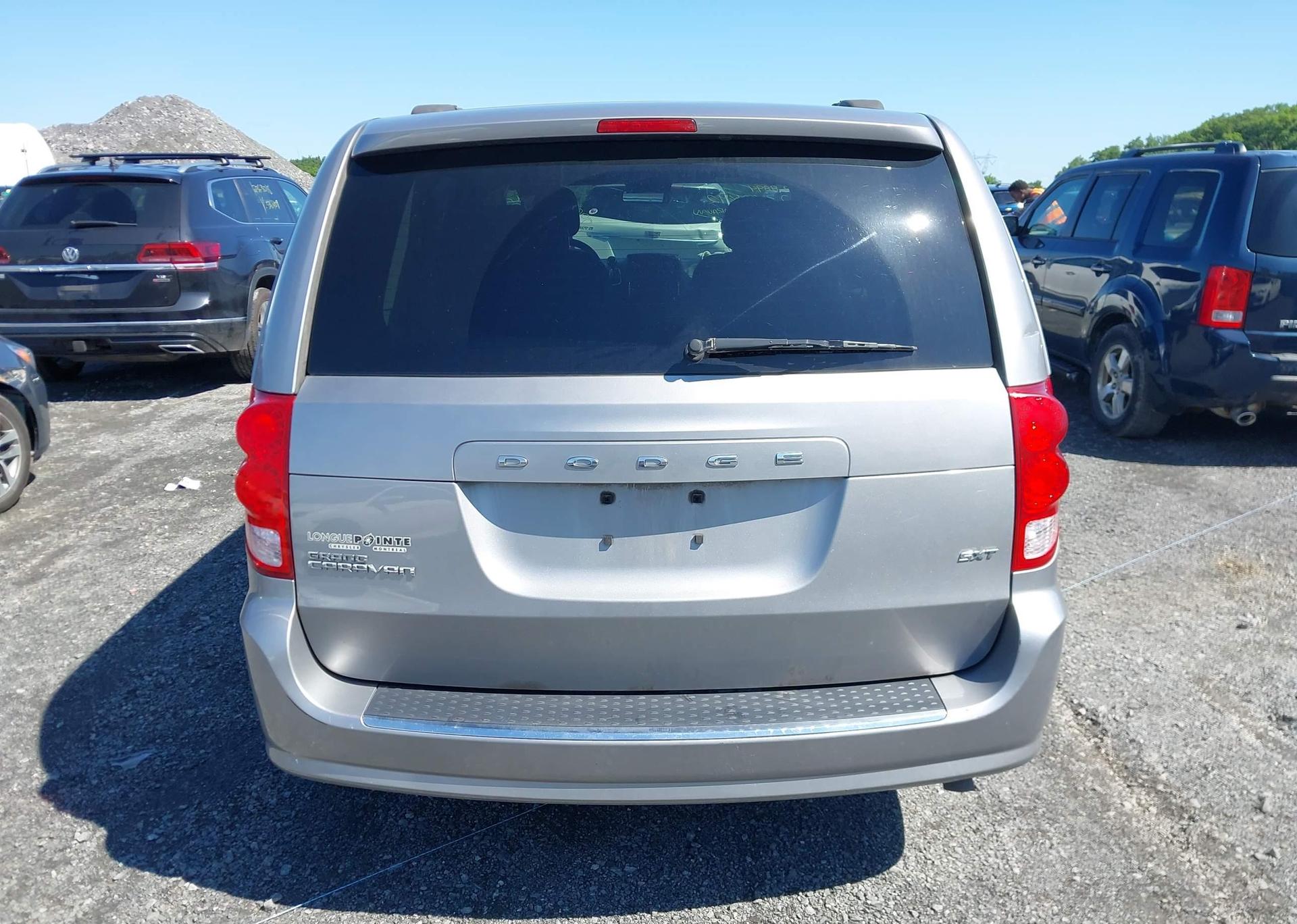 2016 DODGE GRAND CARAVAN SE