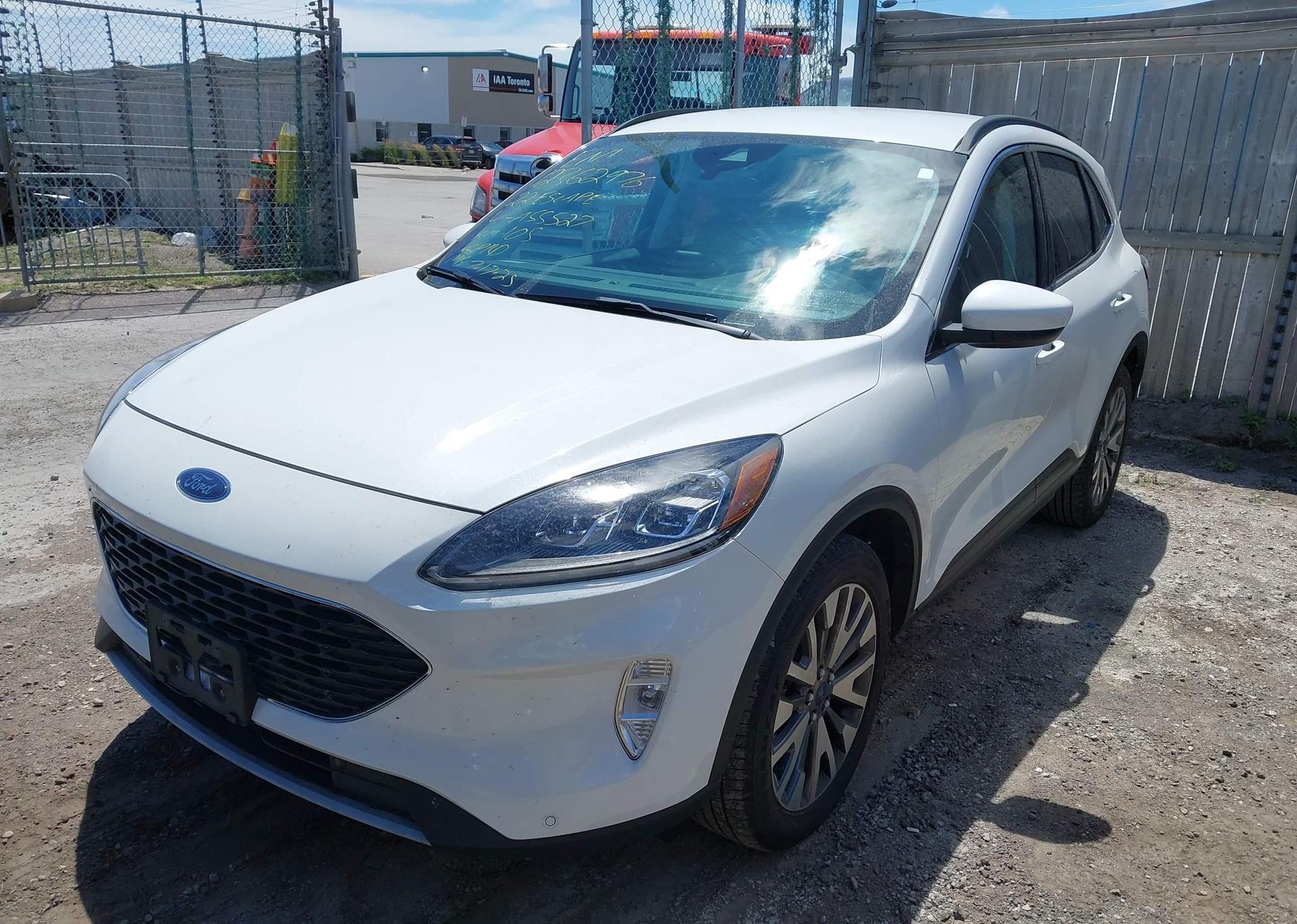 2022 FORD ESCAPE TITANIUM