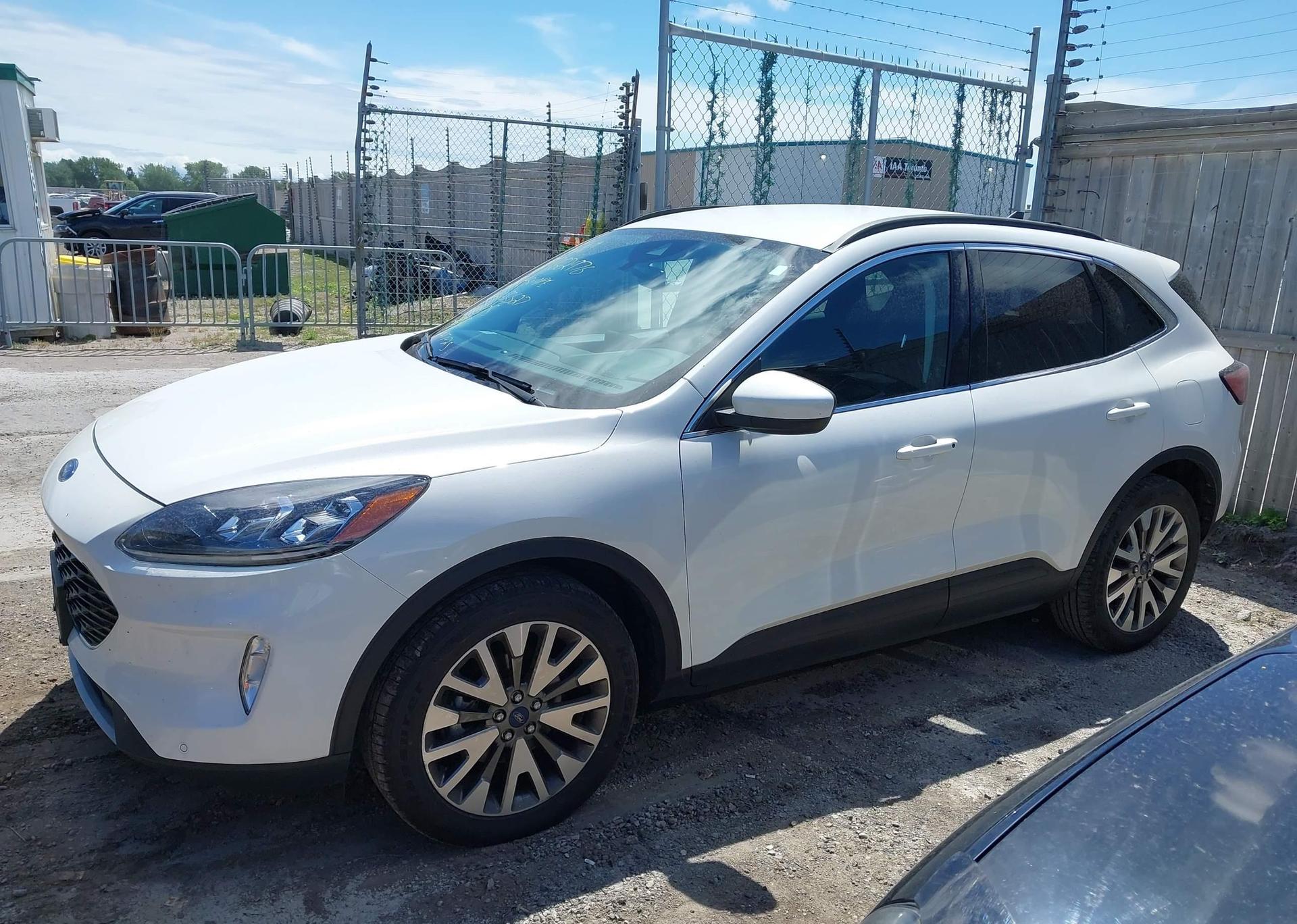 2022 FORD ESCAPE TITANIUM
