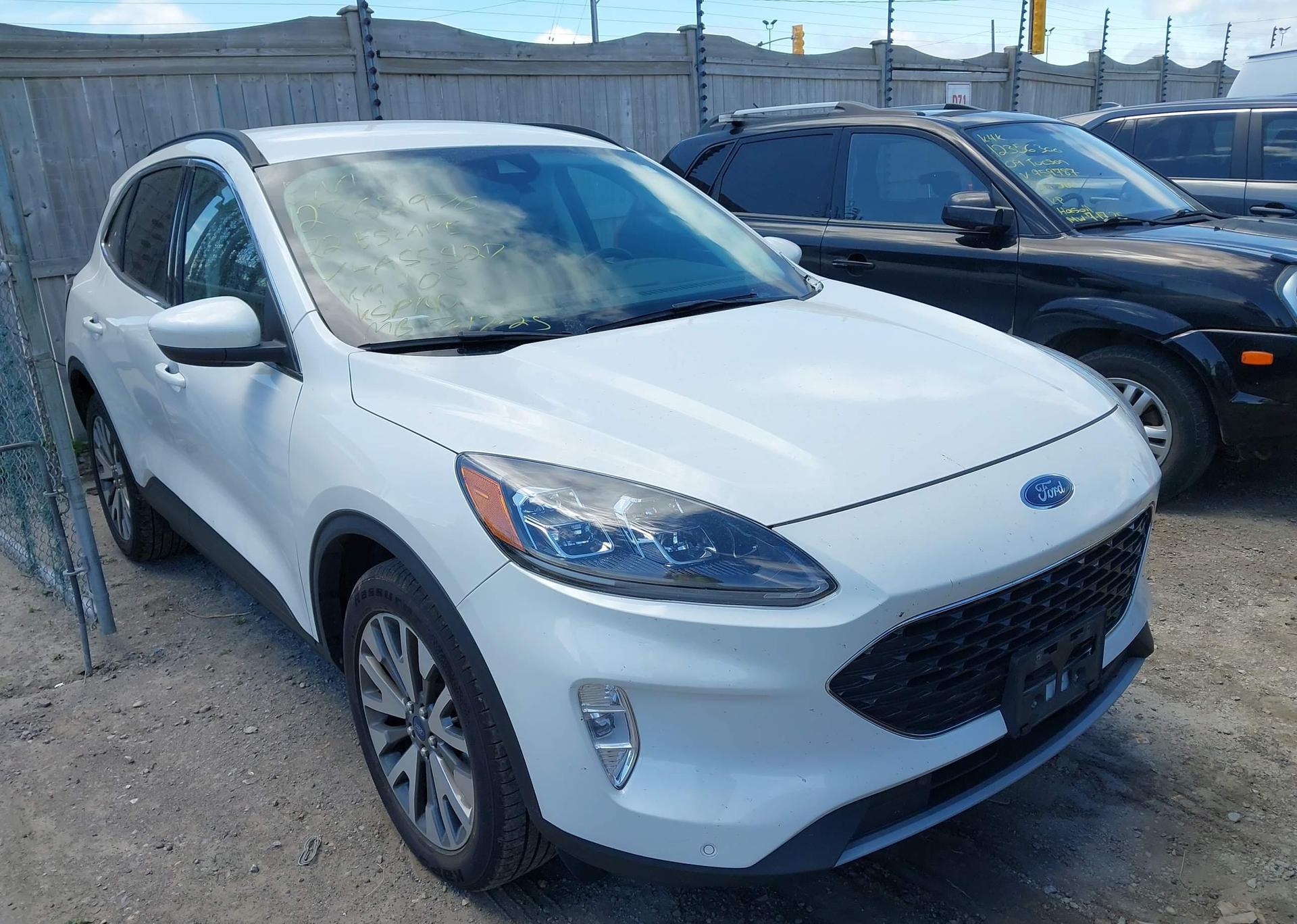 2022 FORD ESCAPE TITANIUM