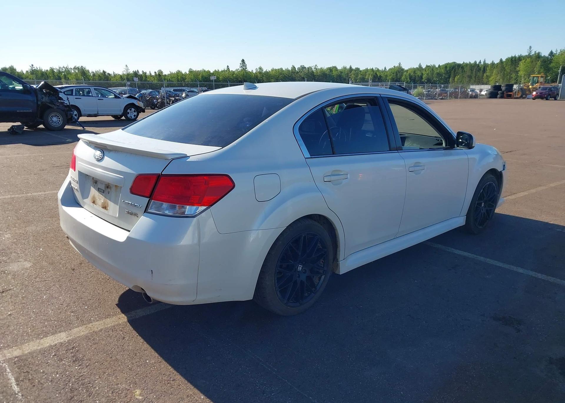 2014 SUBARU LEGACY 3.6R LIMITED