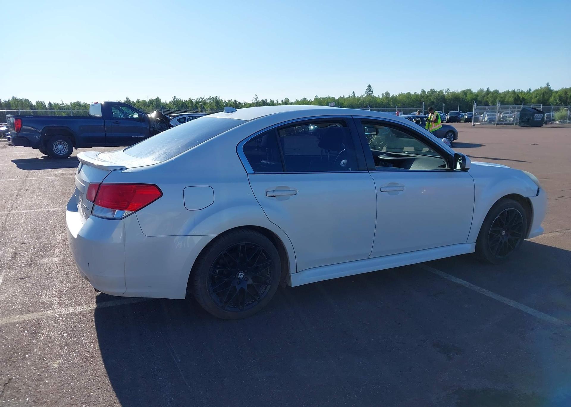 2014 SUBARU LEGACY 3.6R LIMITED