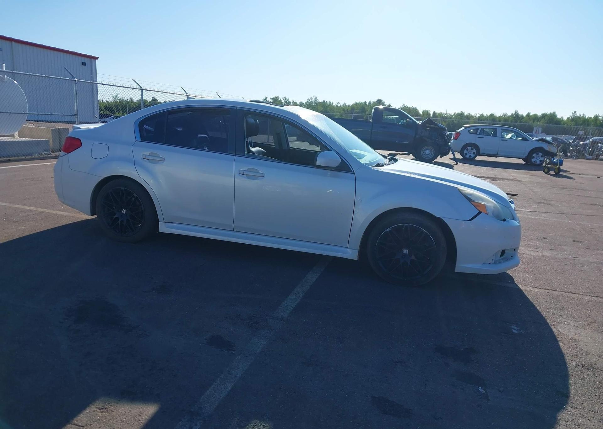 2014 SUBARU LEGACY 3.6R LIMITED