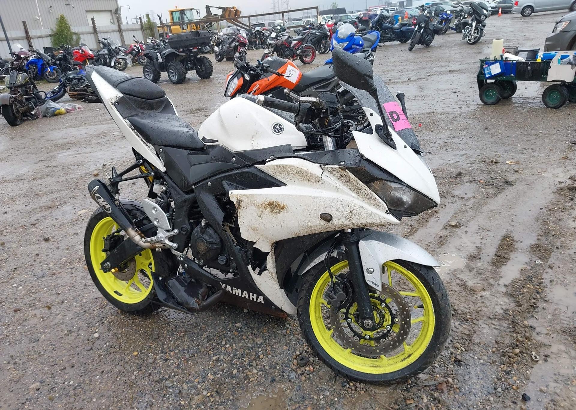 2018 YAMAHA YZFR3 A