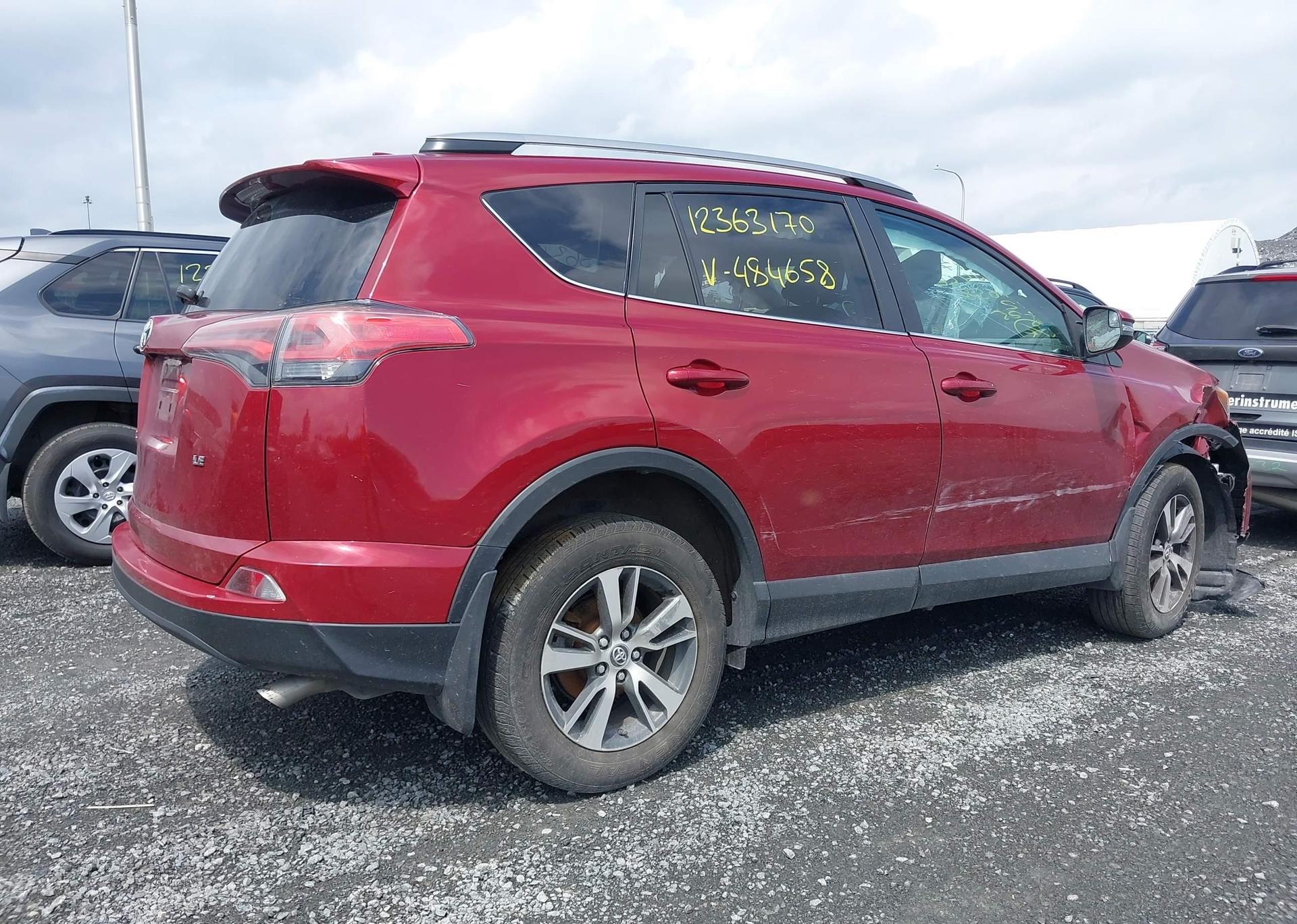 2018 TOYOTA RAV4 LE
