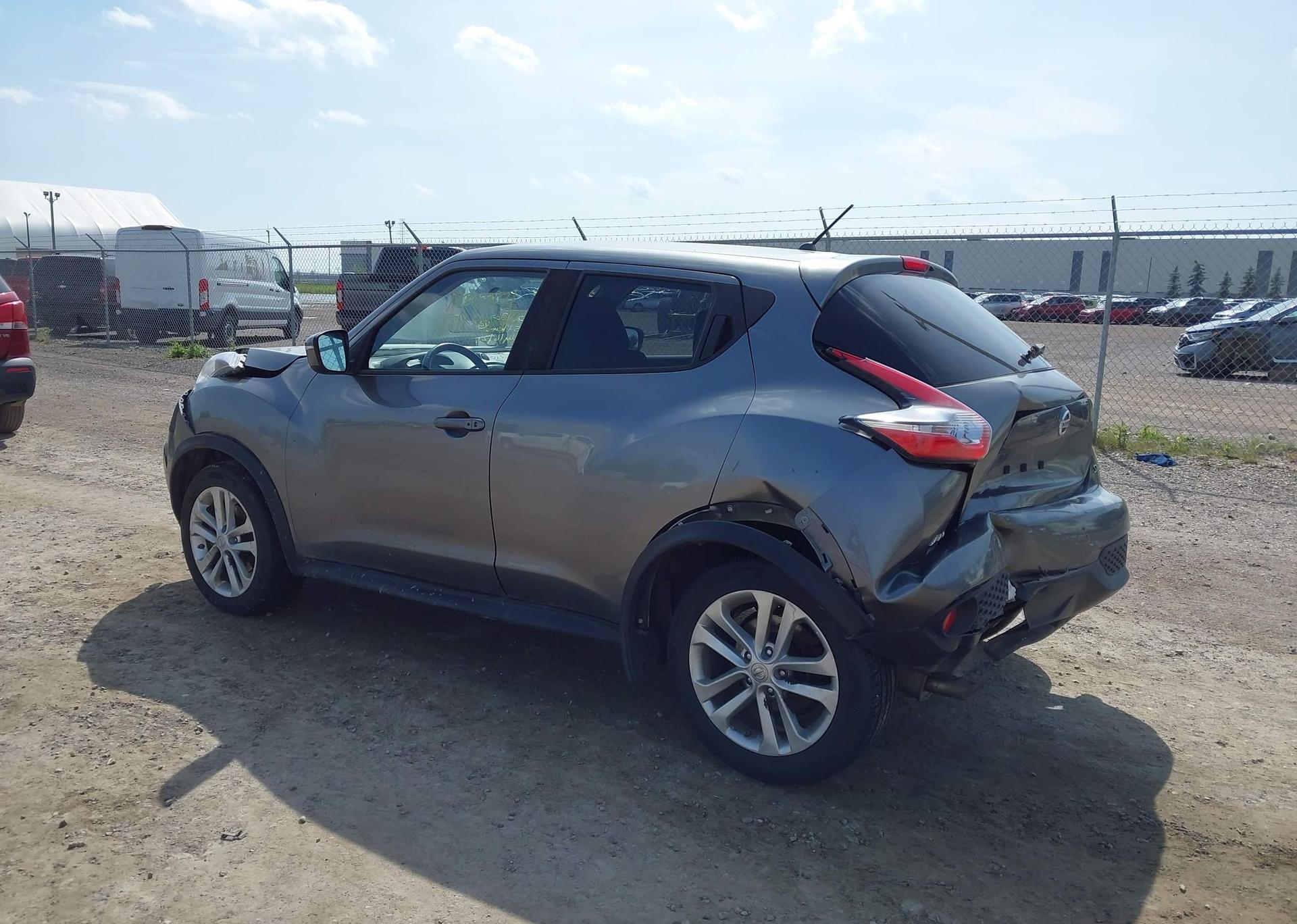 2016 NISSAN JUKE S