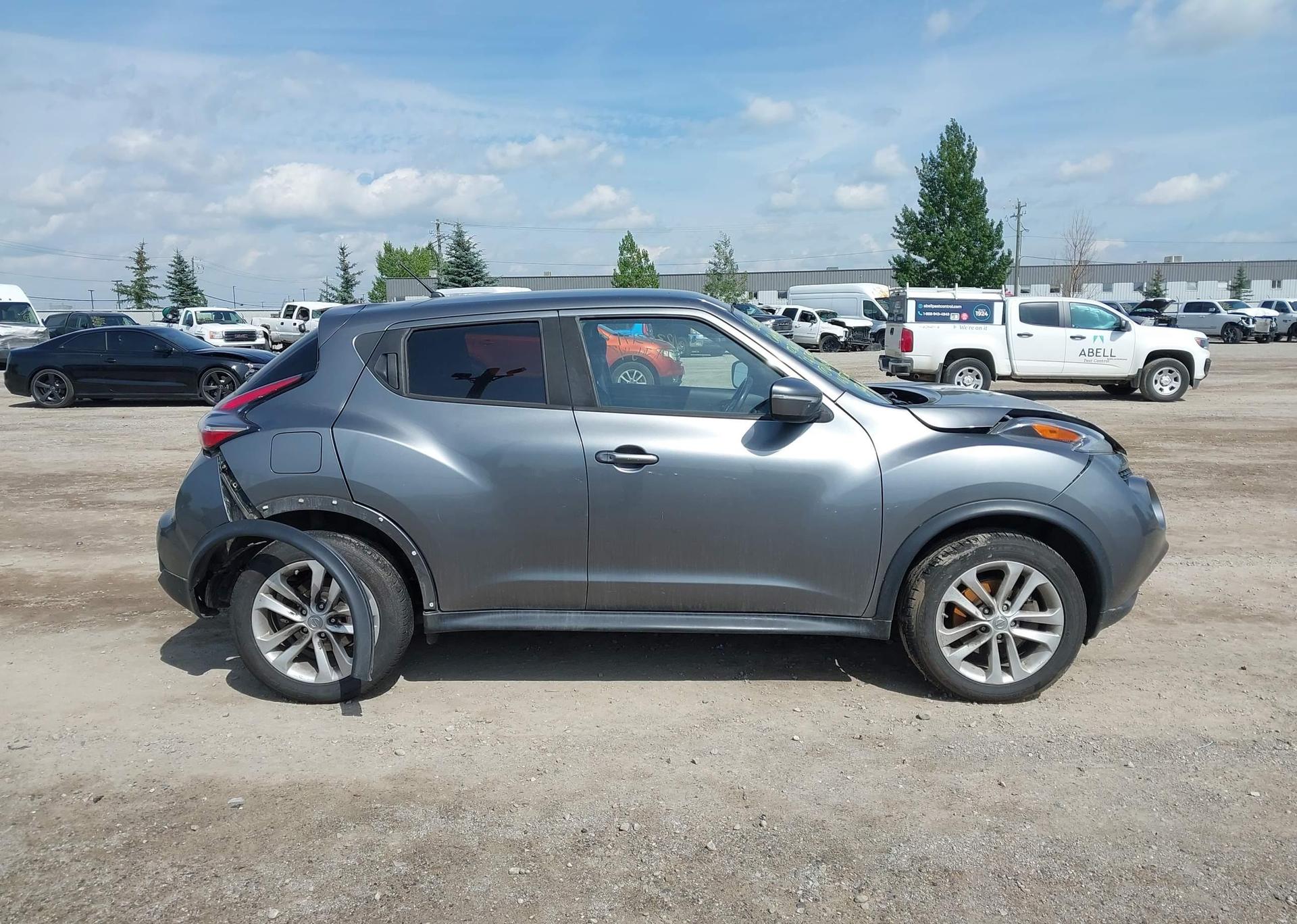 2016 NISSAN JUKE S