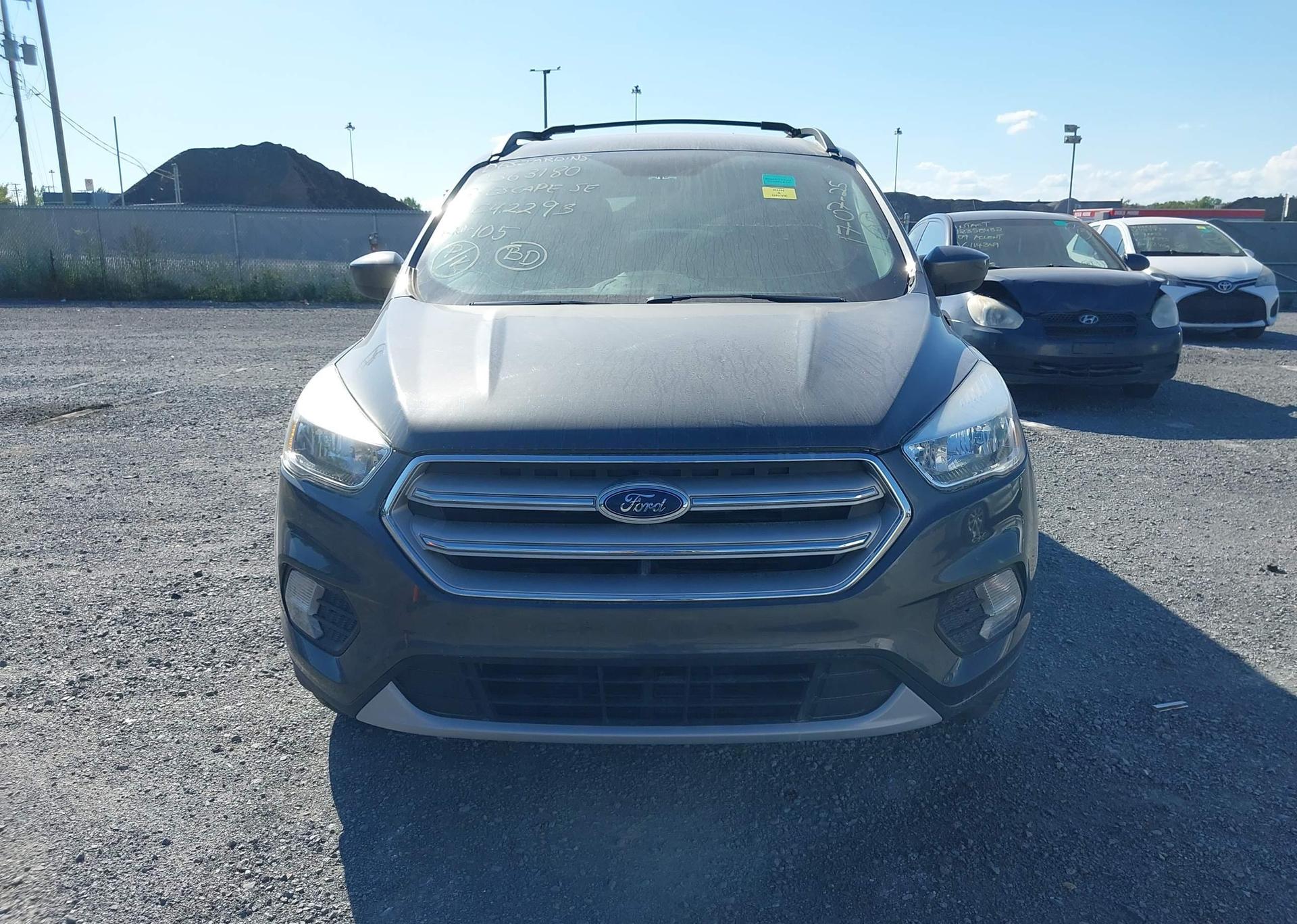 2018 FORD ESCAPE SE