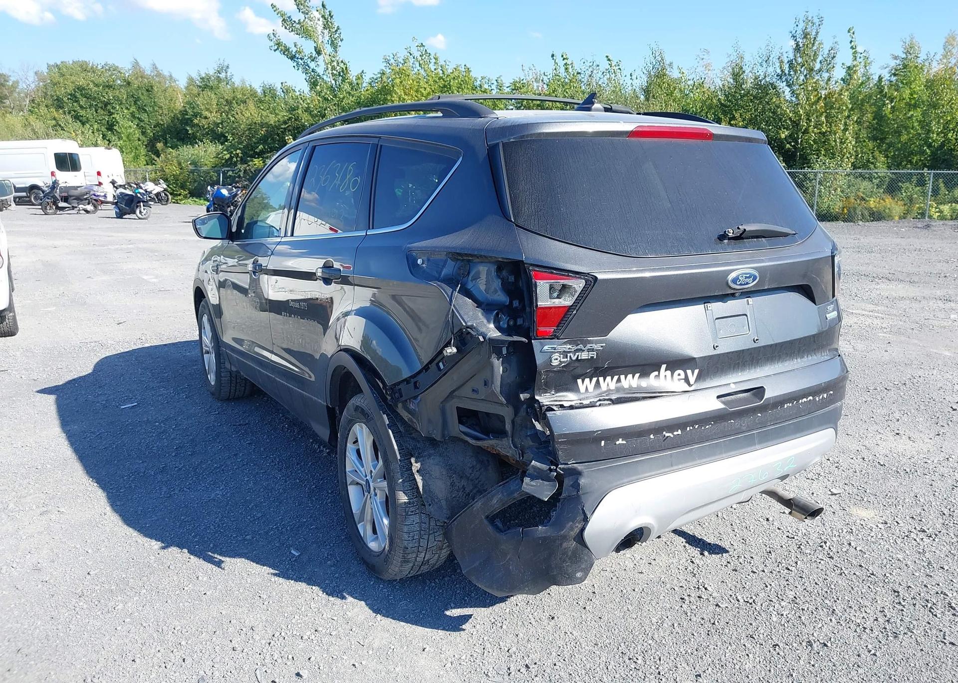 2018 FORD ESCAPE SE