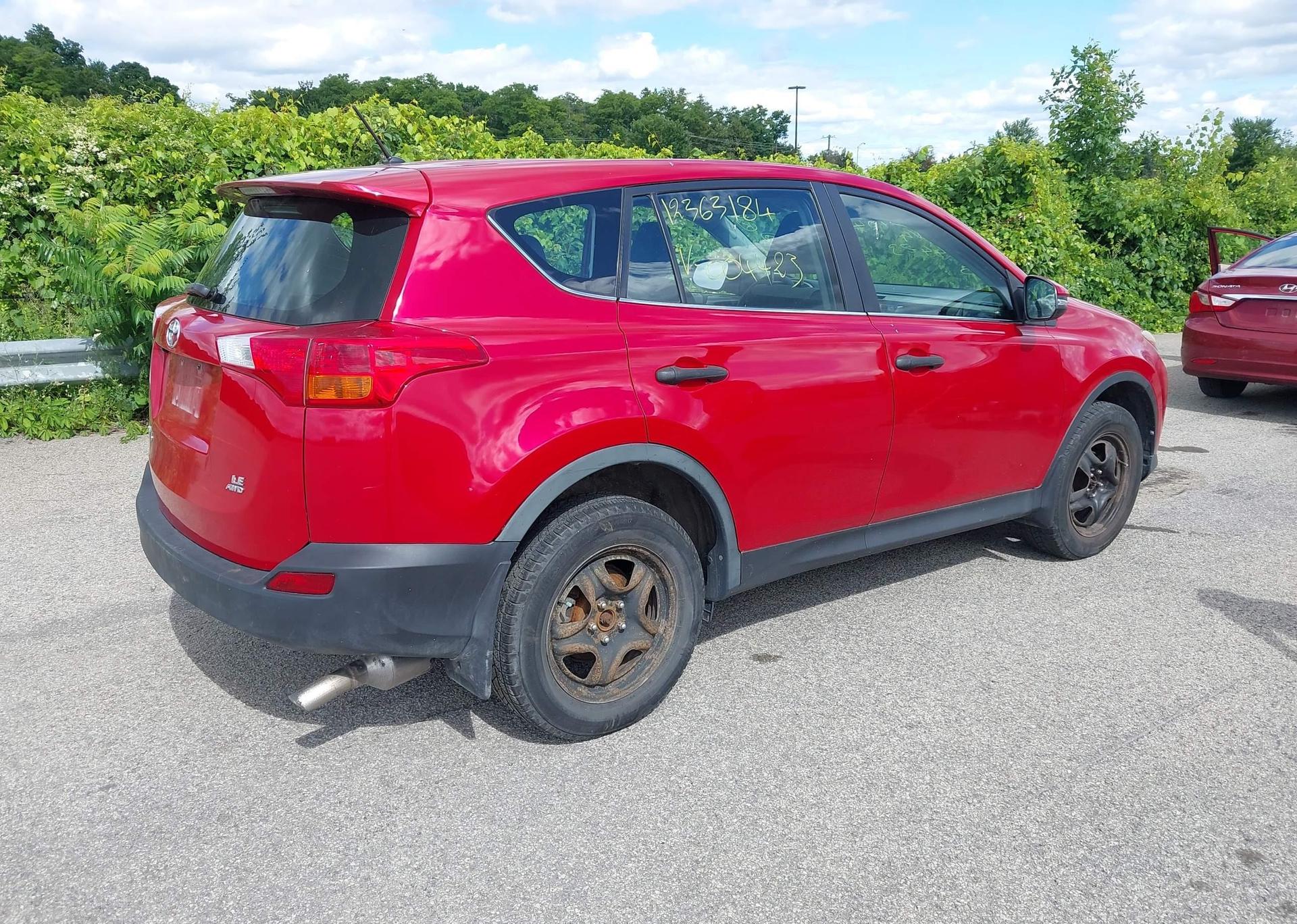 2013 TOYOTA RAV4 LE