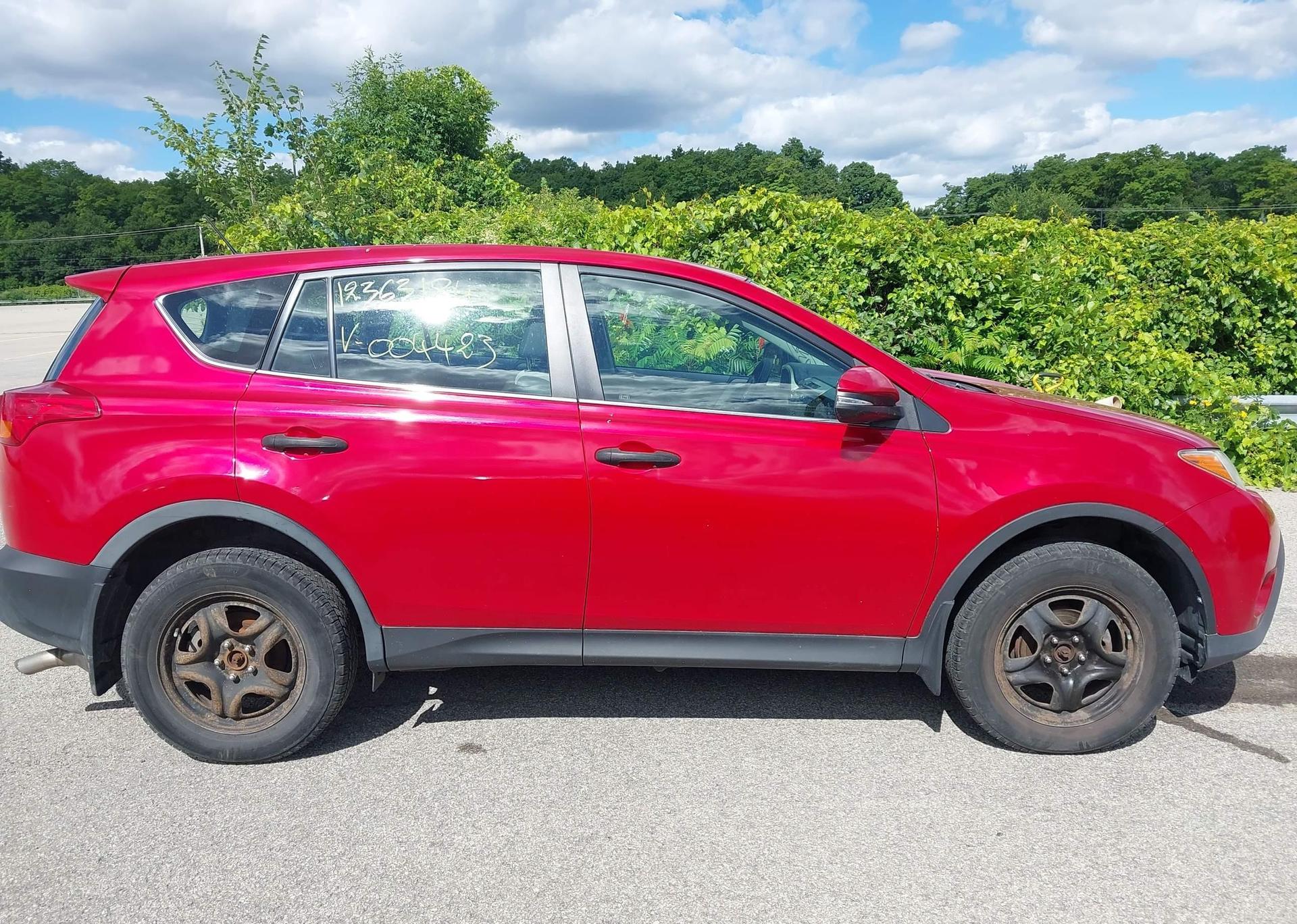 2013 TOYOTA RAV4 LE
