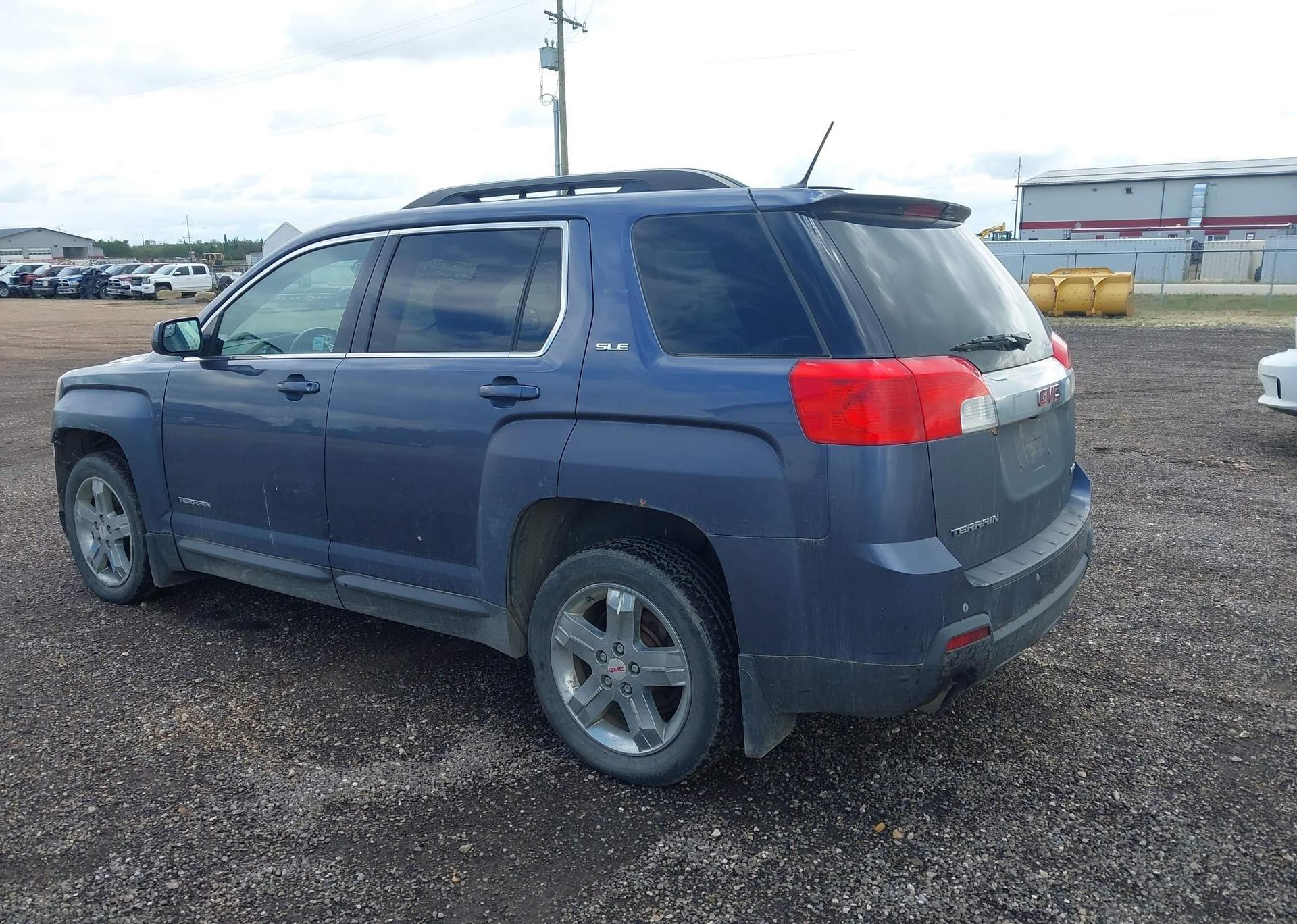 2013 GMC TERRAIN SLE-2