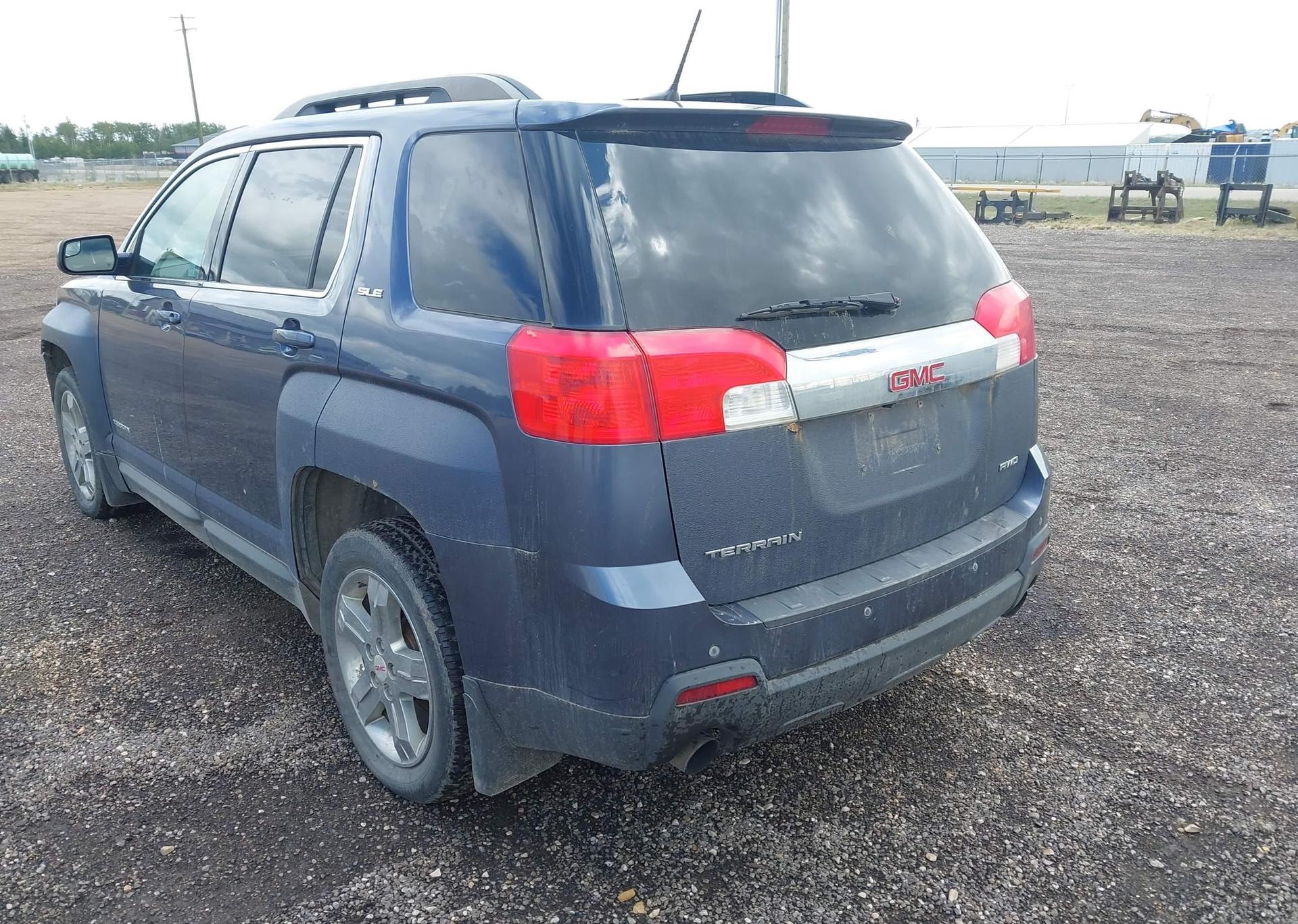 2013 GMC TERRAIN SLE-2