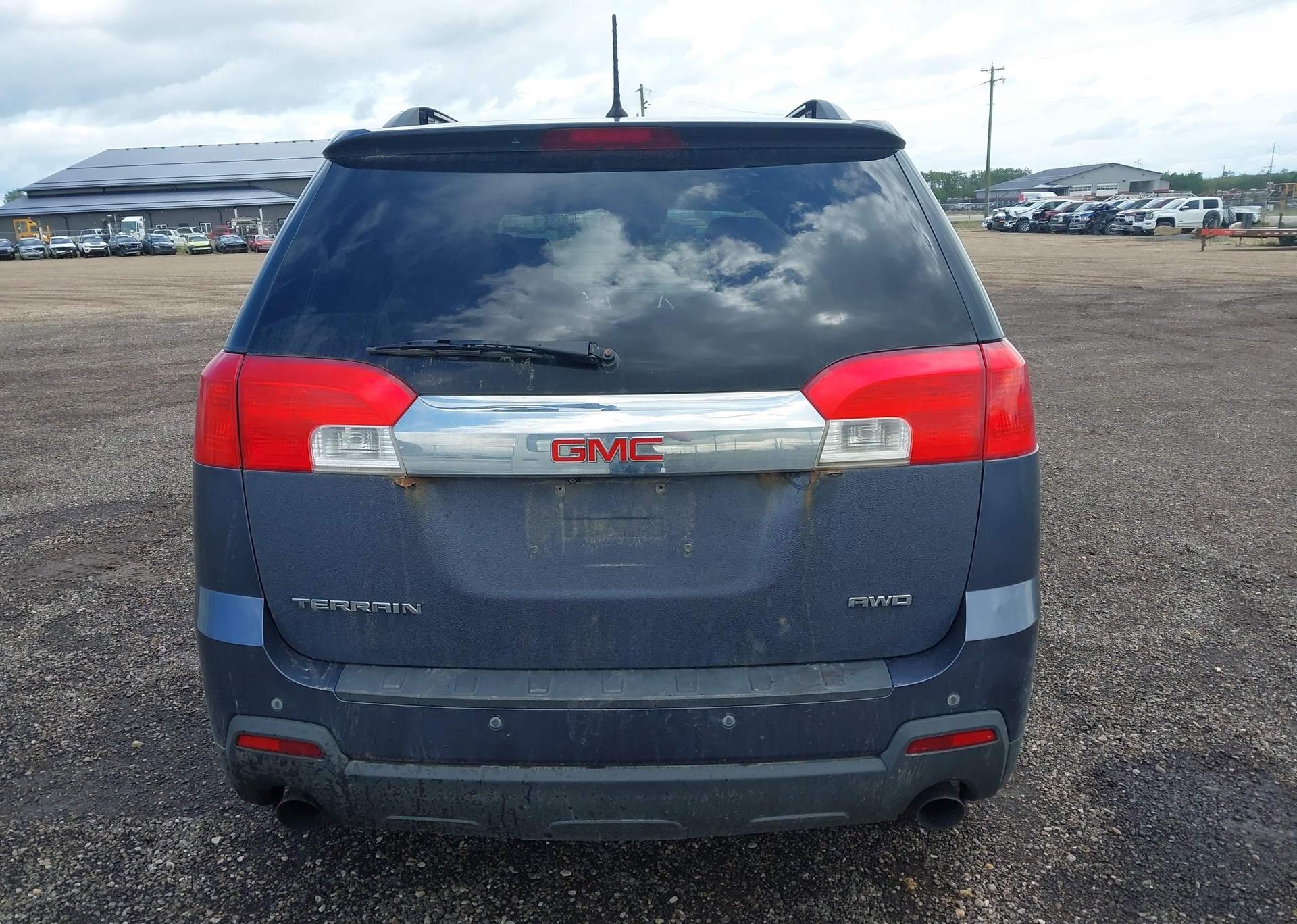 2013 GMC TERRAIN SLE-2