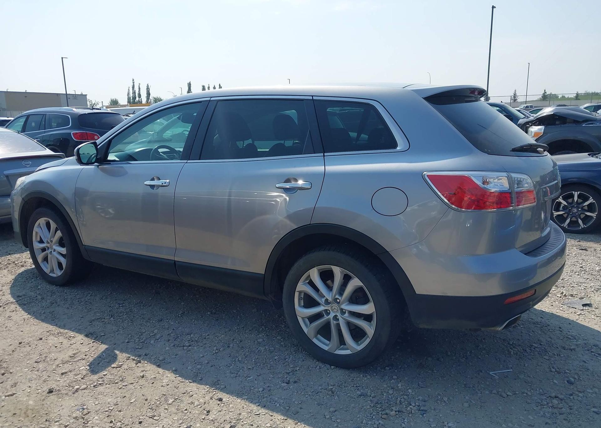 2011 MAZDA CX-9
