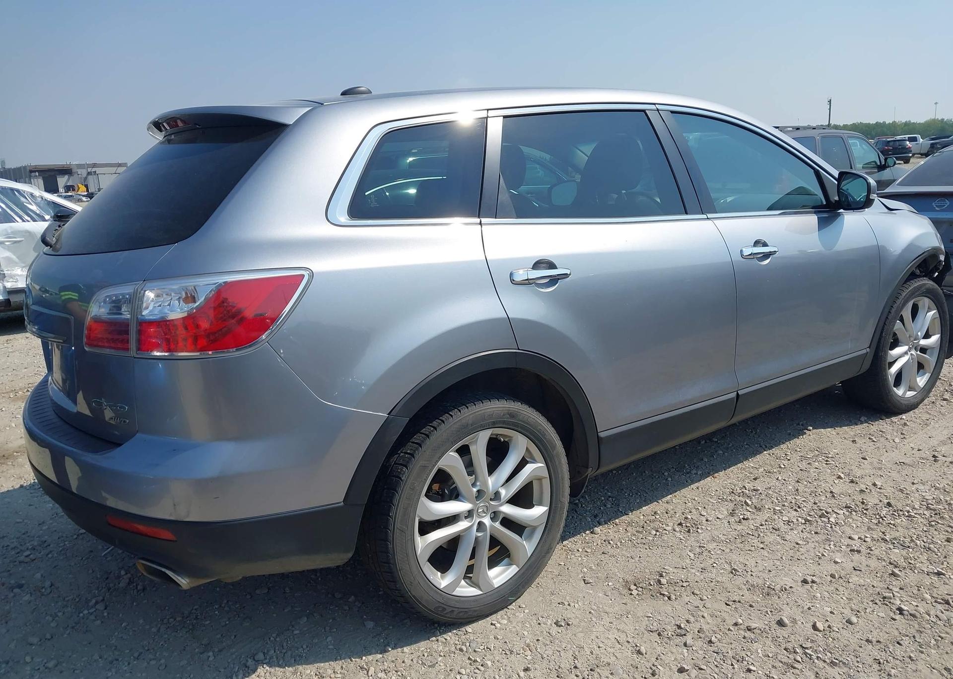 2011 MAZDA CX-9