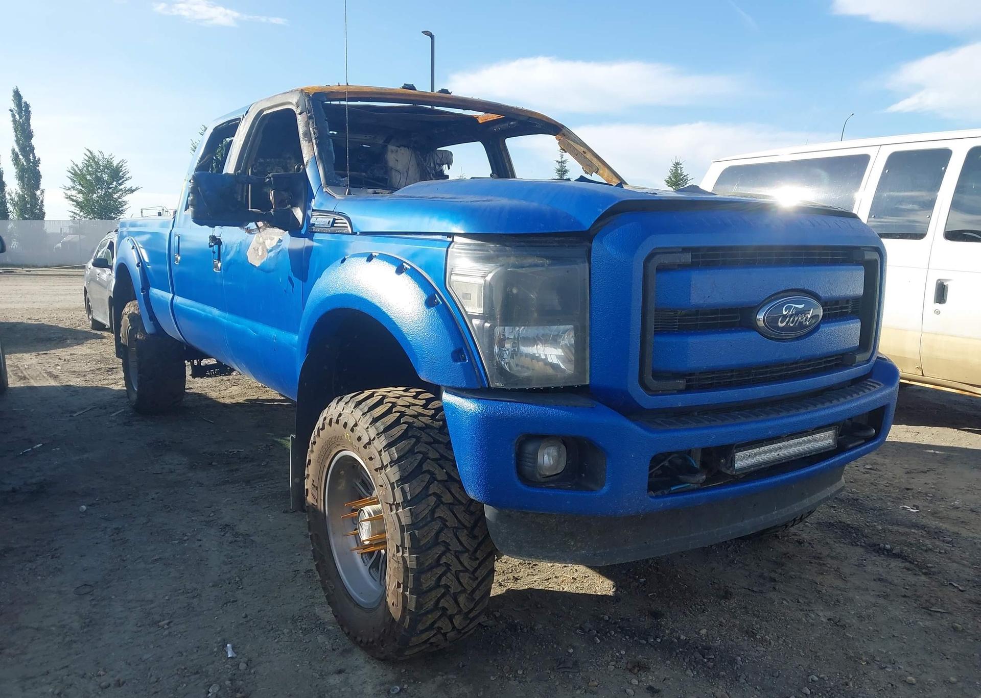 2011 FORD F-350 LARIAT