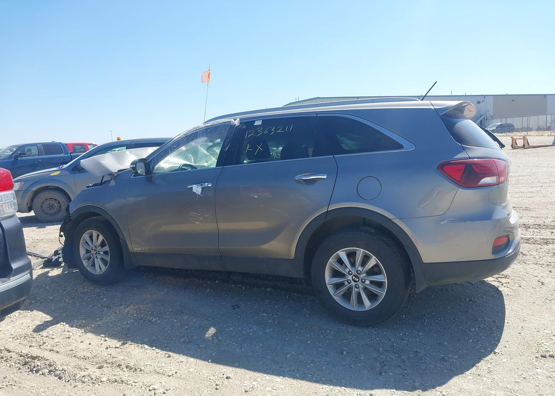 2019 KIA SORENTO EX