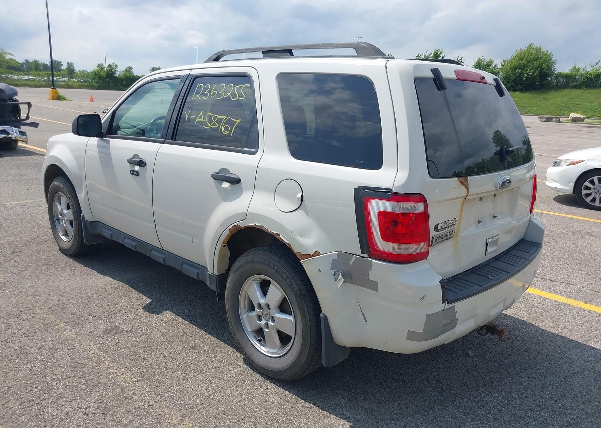 2011 FORD ESCAPE XLT