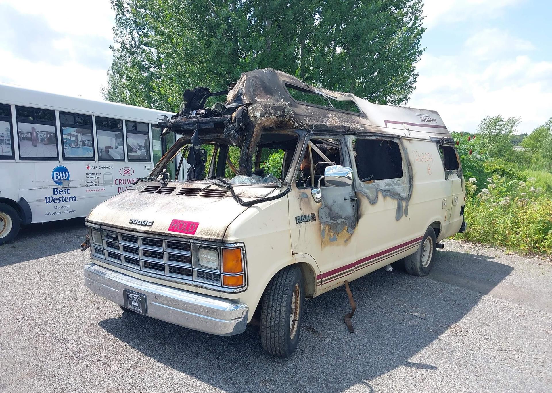1987 DODGE RAM VAN B350