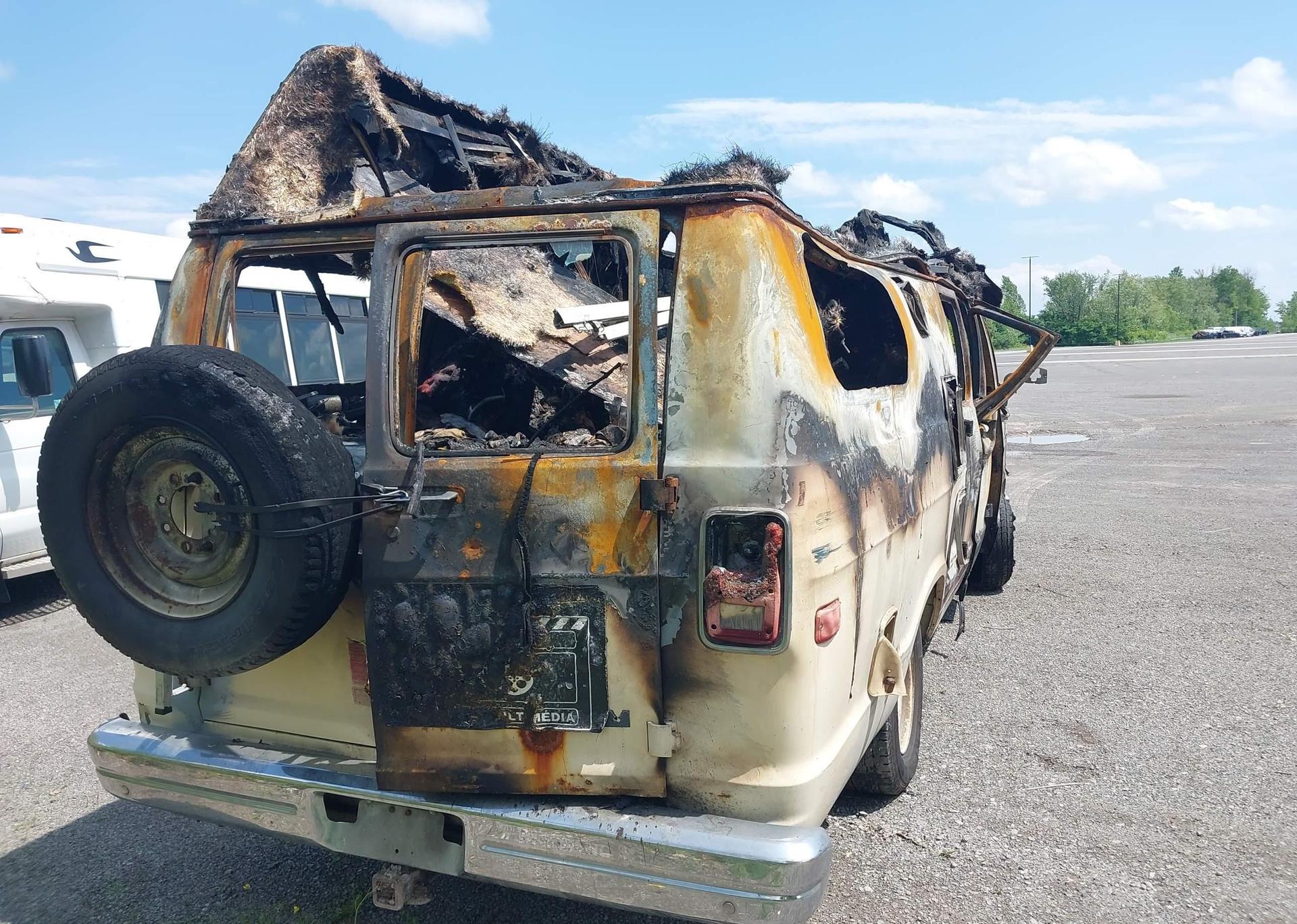 1987 DODGE RAM VAN B350