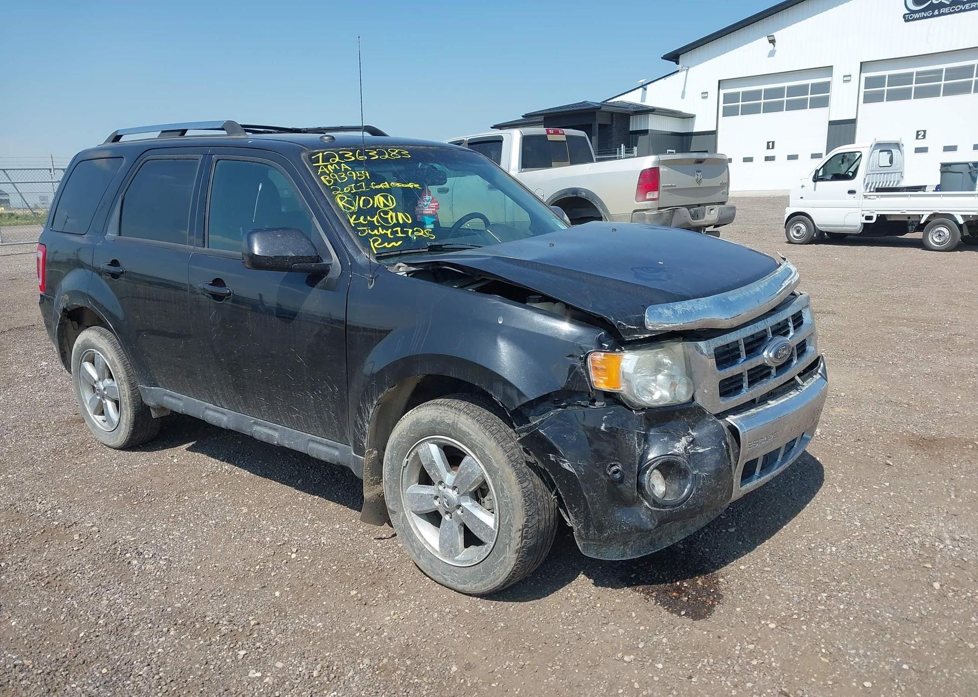 2011 FORD ESCAPE LIMITED