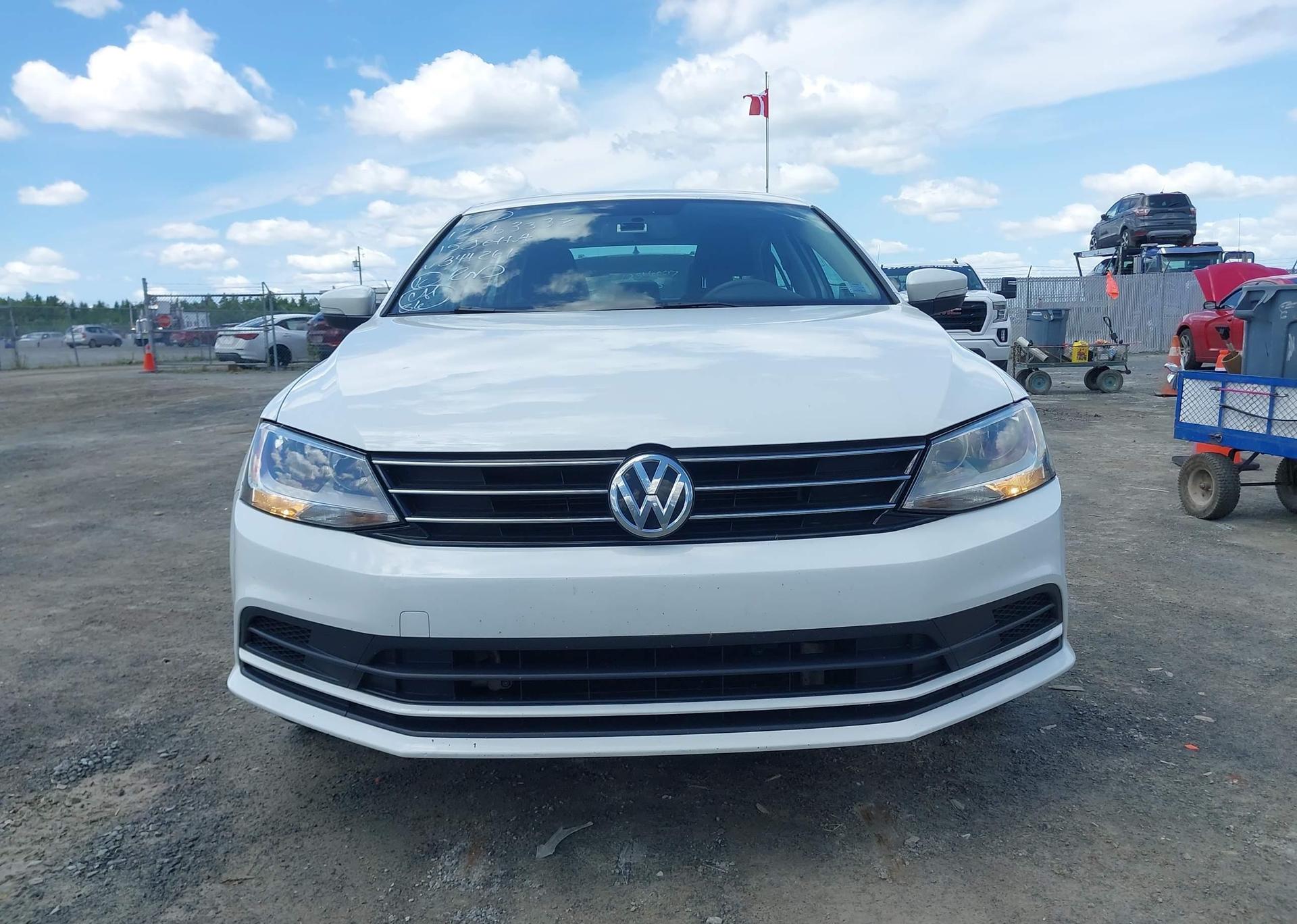 2015 VOLKSWAGEN JETTA 2.0L TRENDLINE