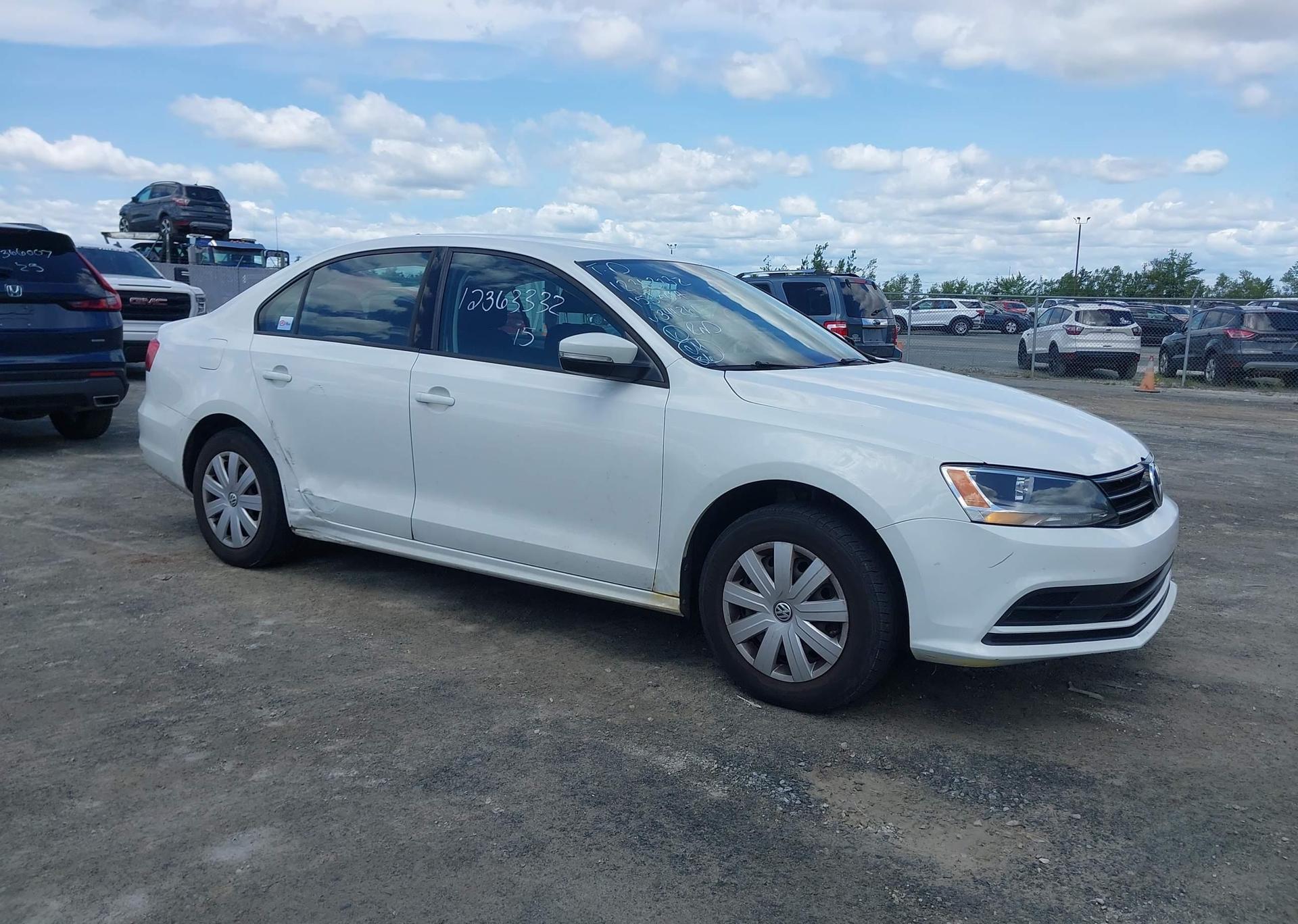 2015 VOLKSWAGEN JETTA 2.0L TRENDLINE