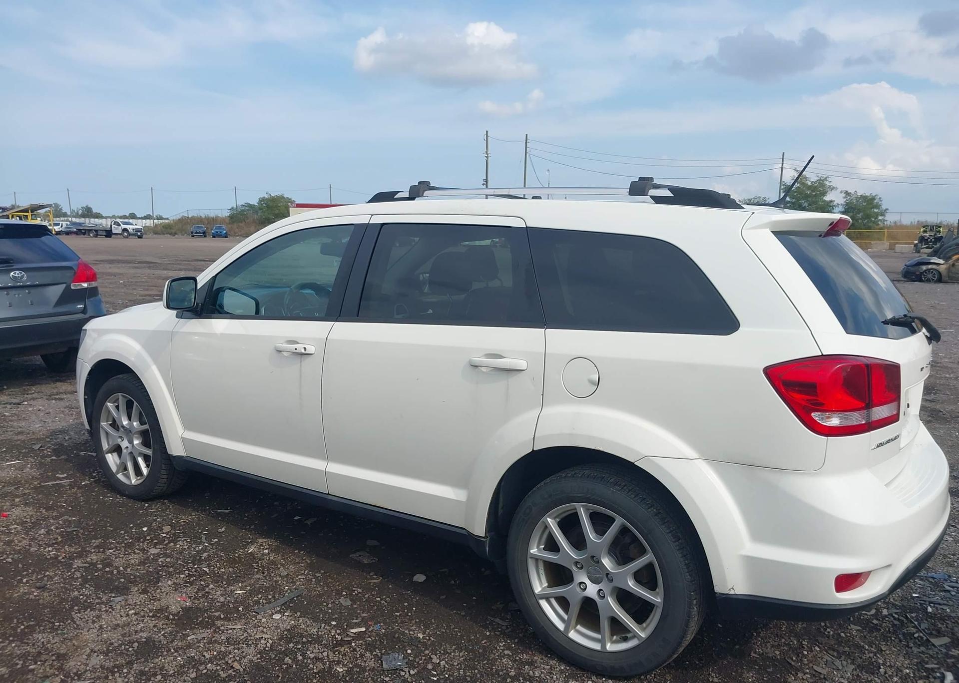 2014 DODGE JOURNEY SXT