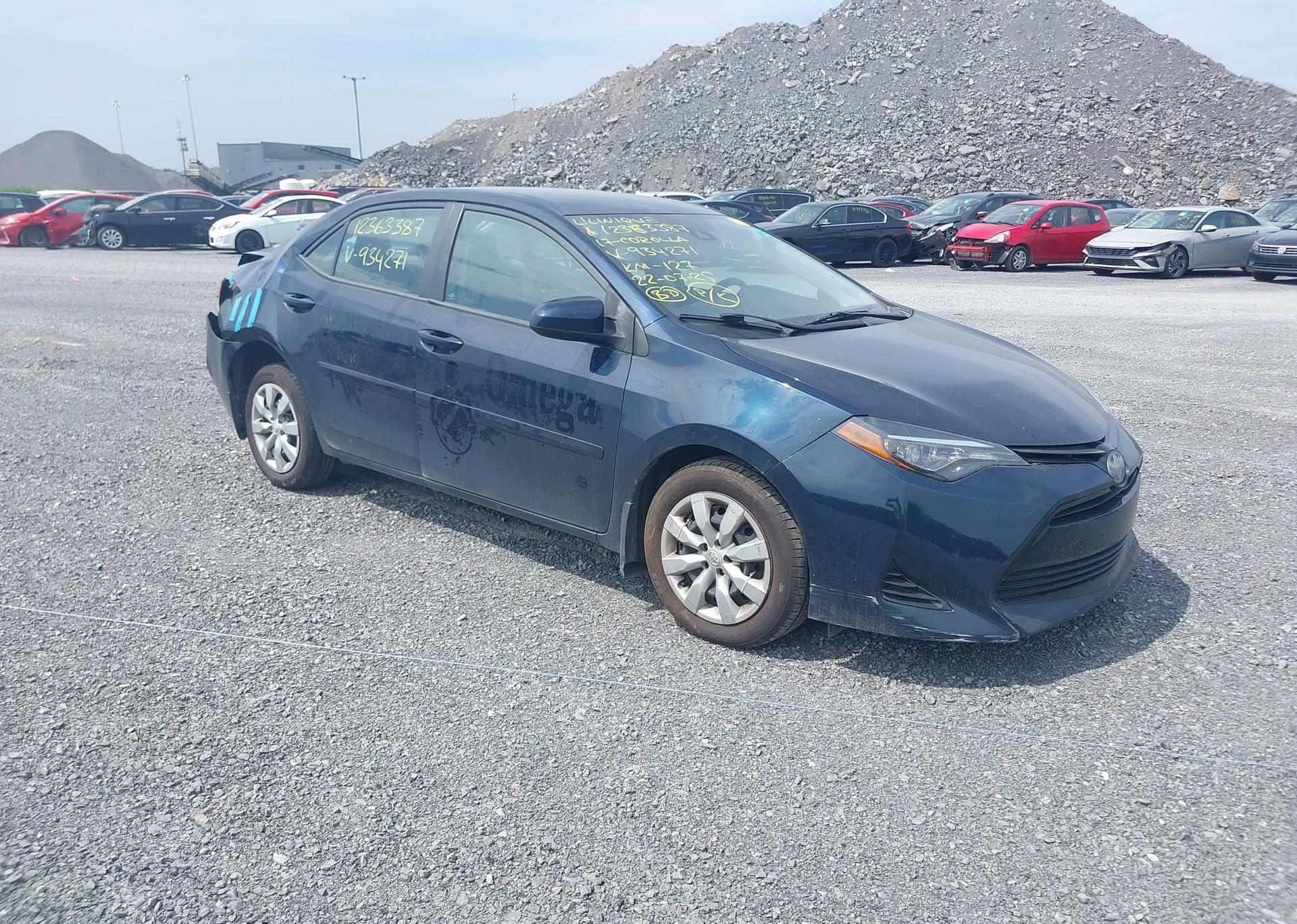 2017 TOYOTA COROLLA LE