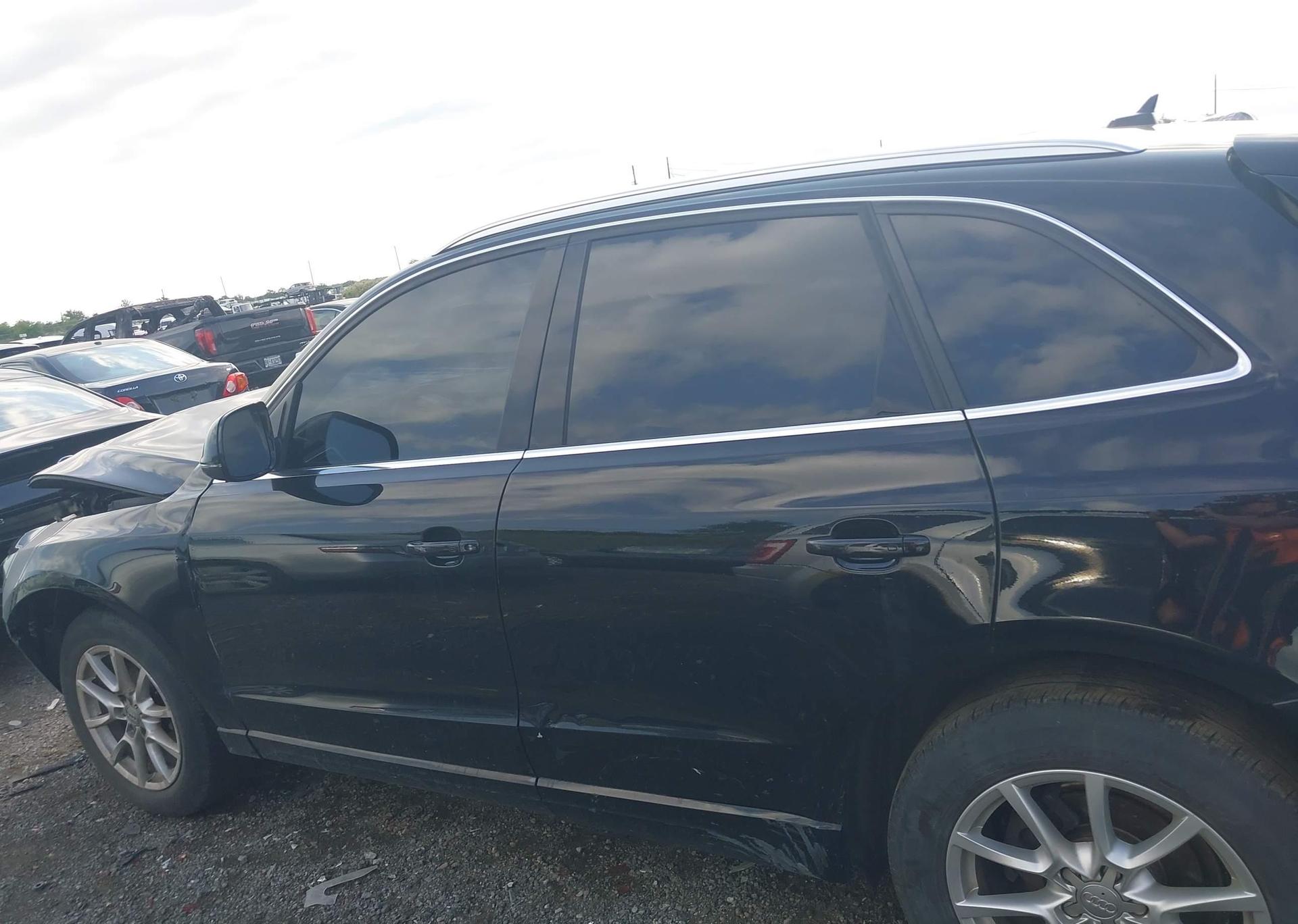 2010 AUDI Q5
