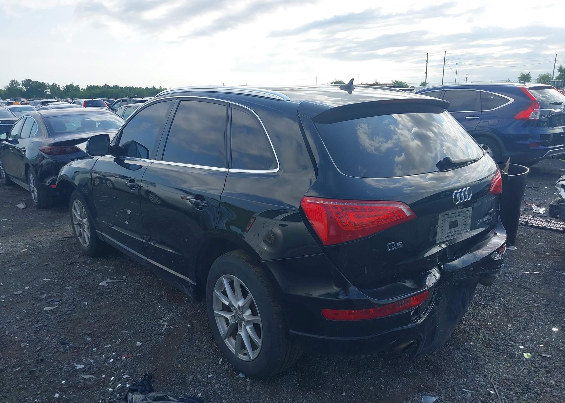 2010 AUDI Q5