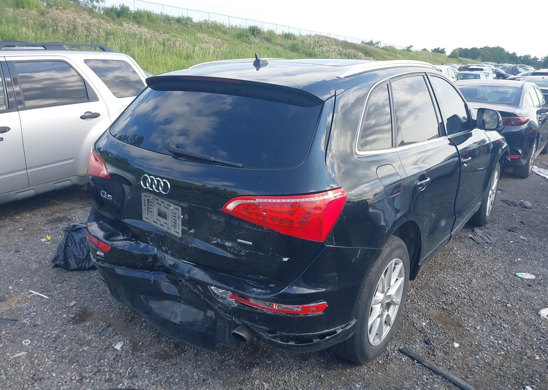 2010 AUDI Q5