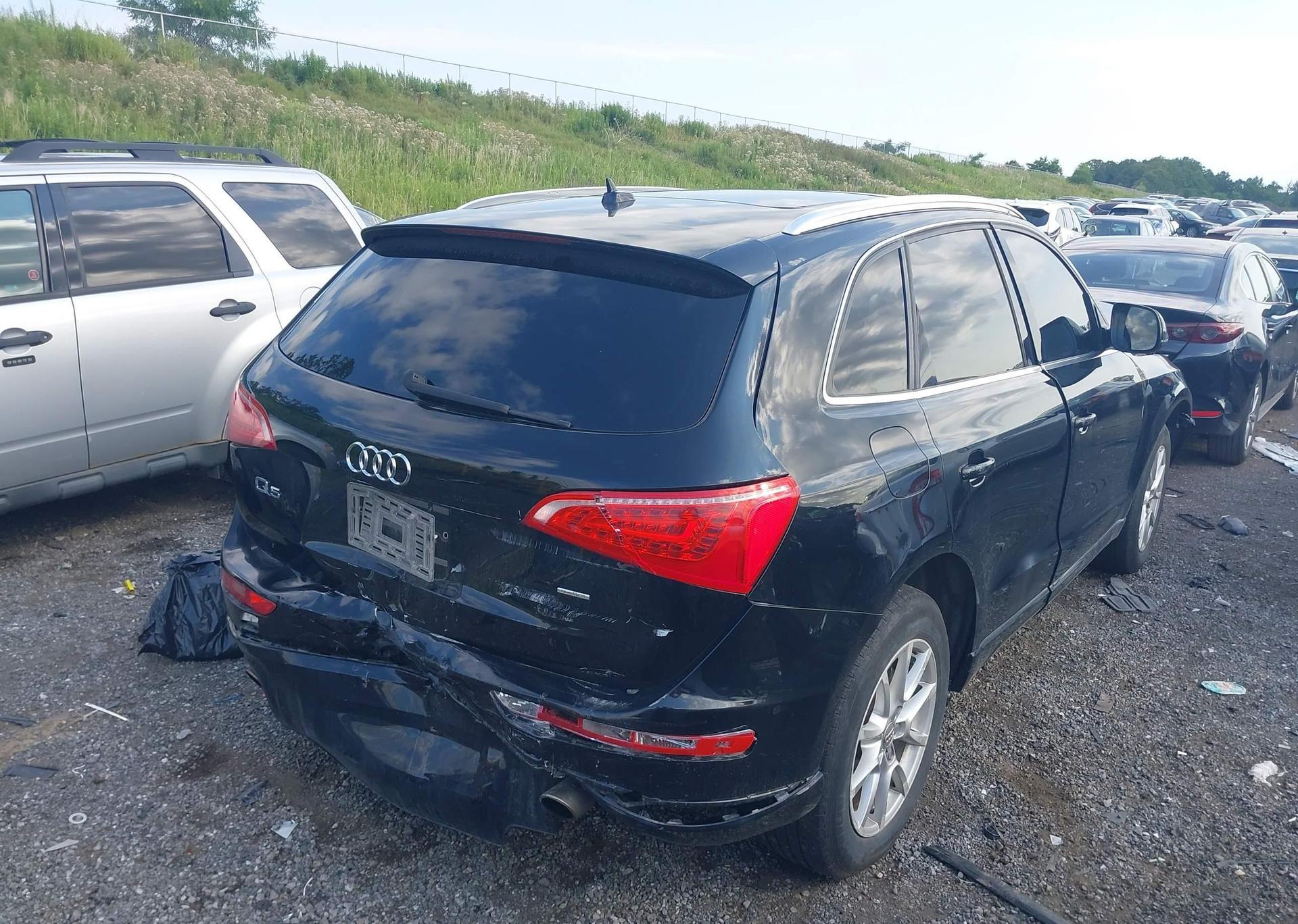 2010 AUDI Q5