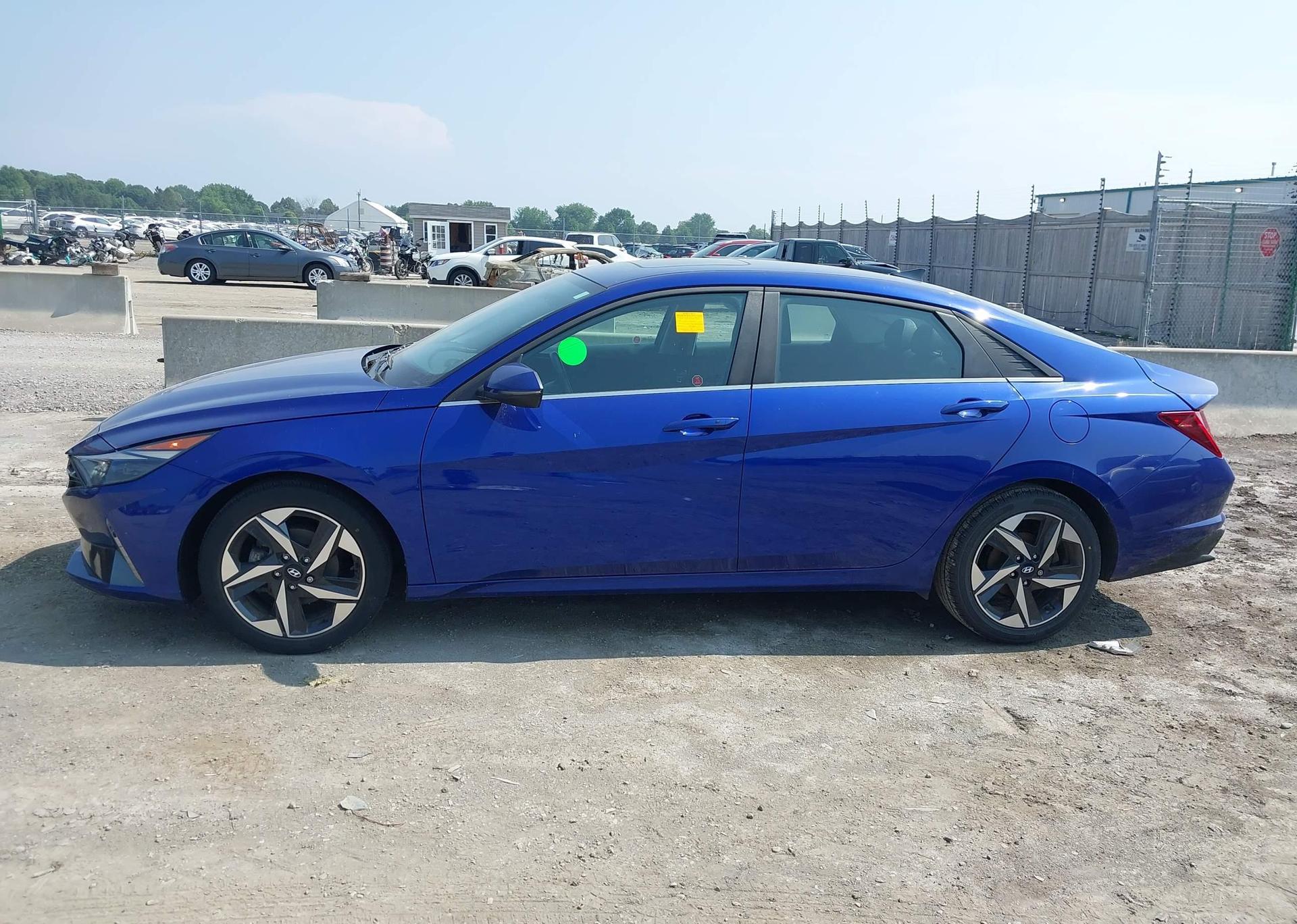 2022 HYUNDAI ELANTRA SEL