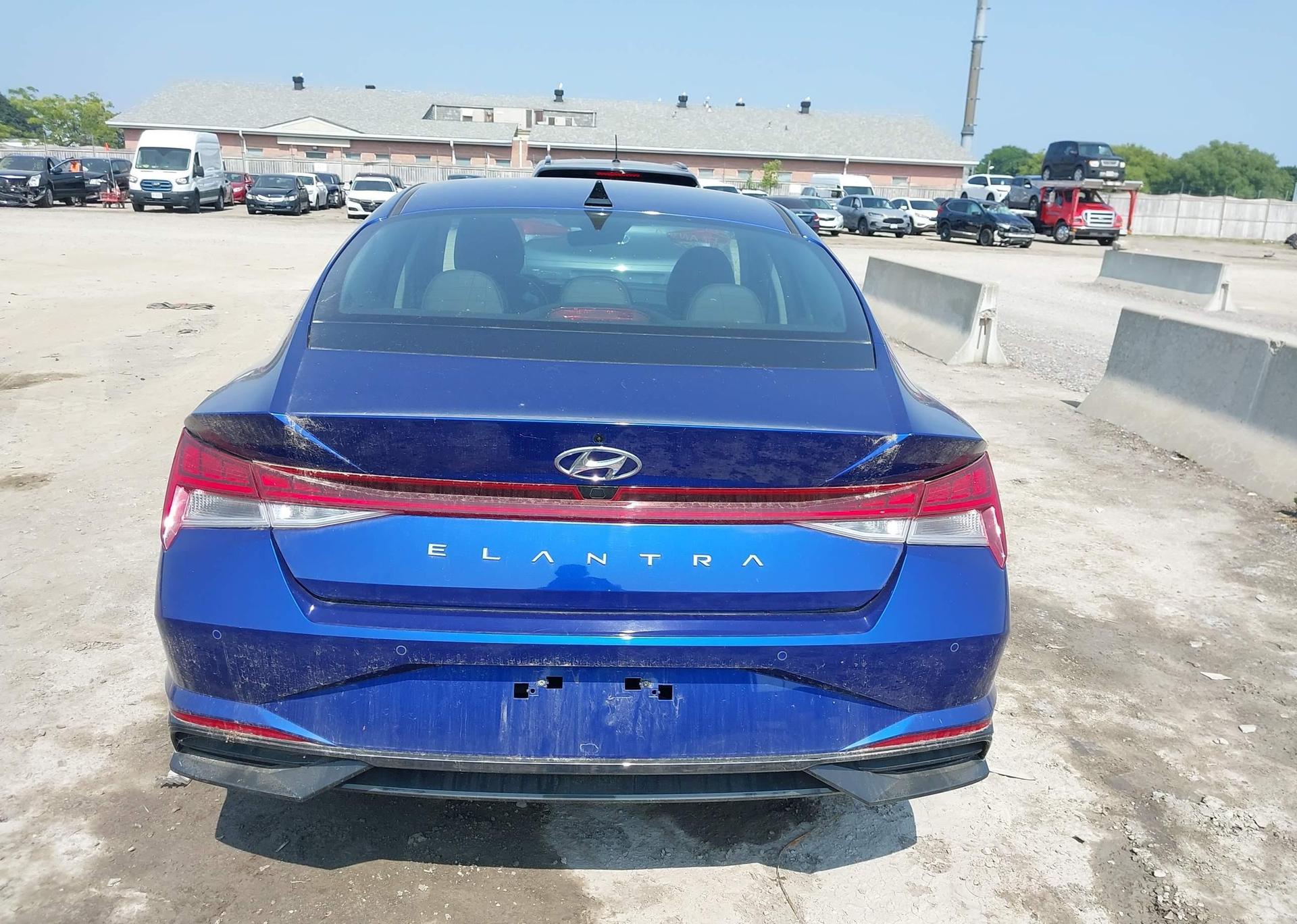 2022 HYUNDAI ELANTRA SEL