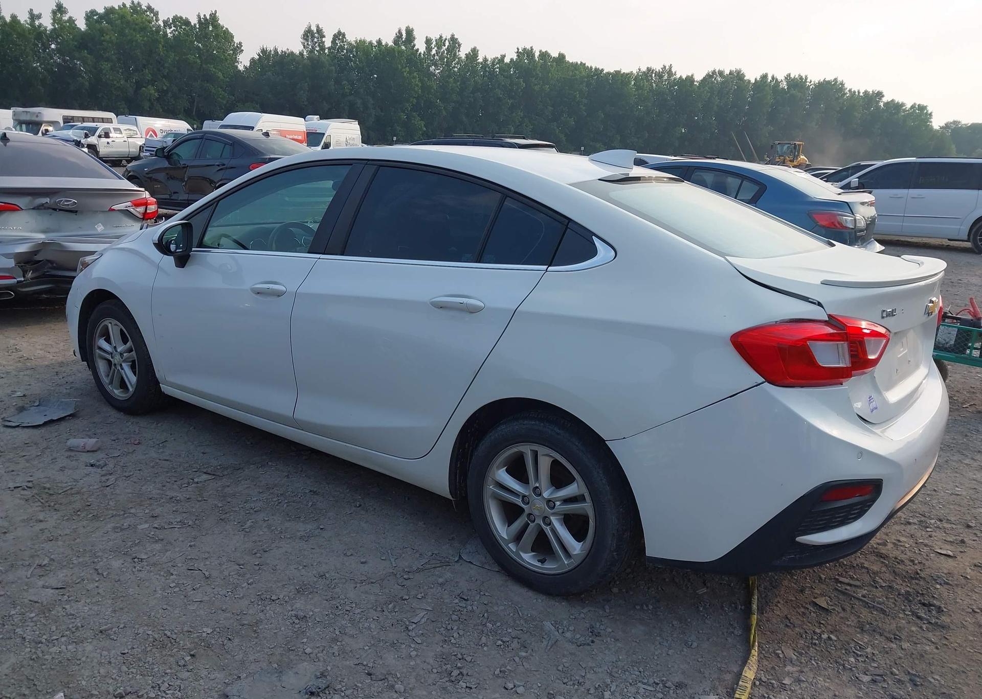 2017 CHEVROLET CRUZE
