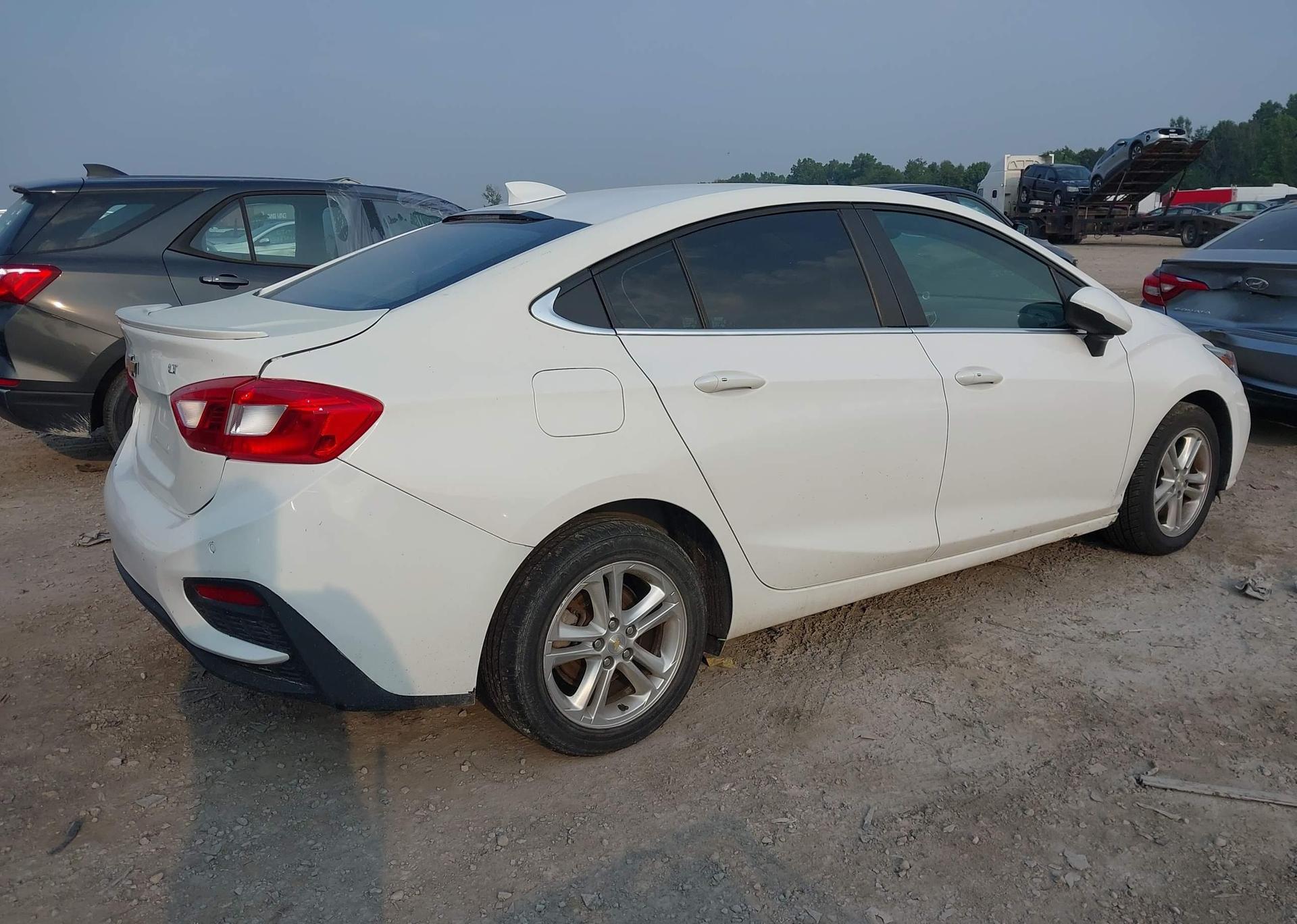 2017 CHEVROLET CRUZE