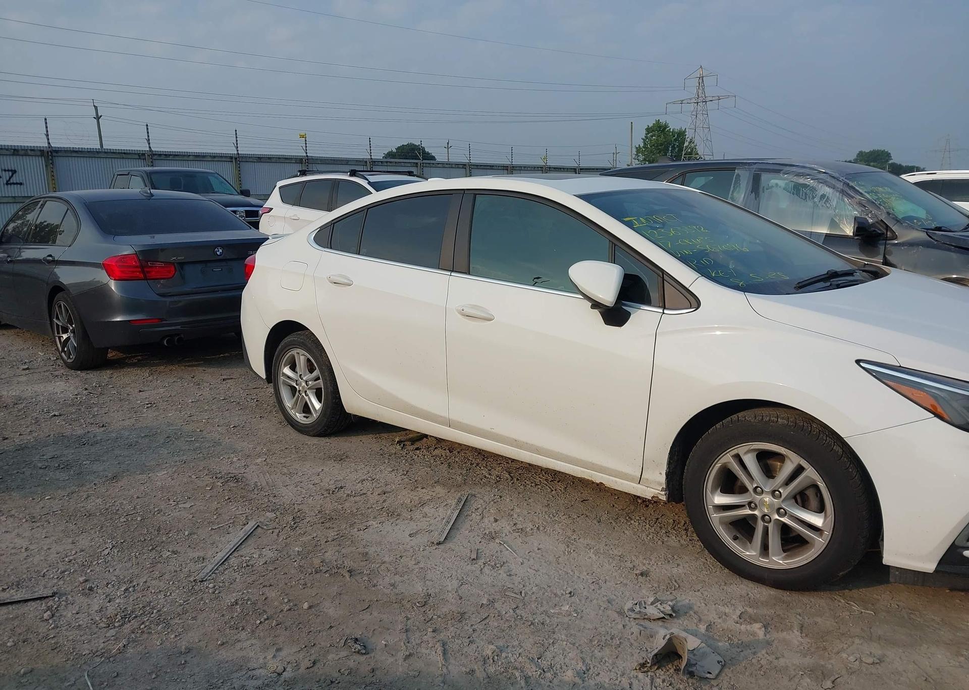 2017 CHEVROLET CRUZE