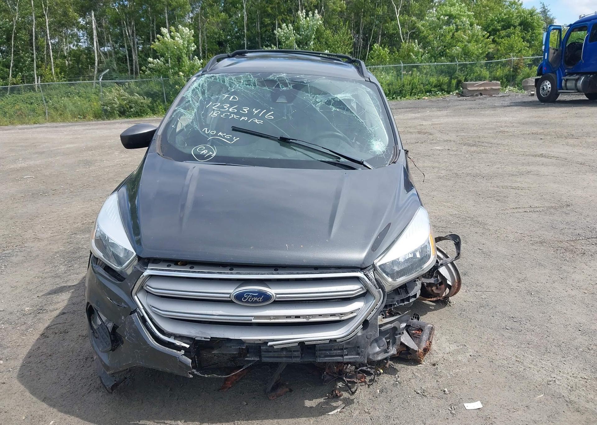 2018 FORD ESCAPE SE